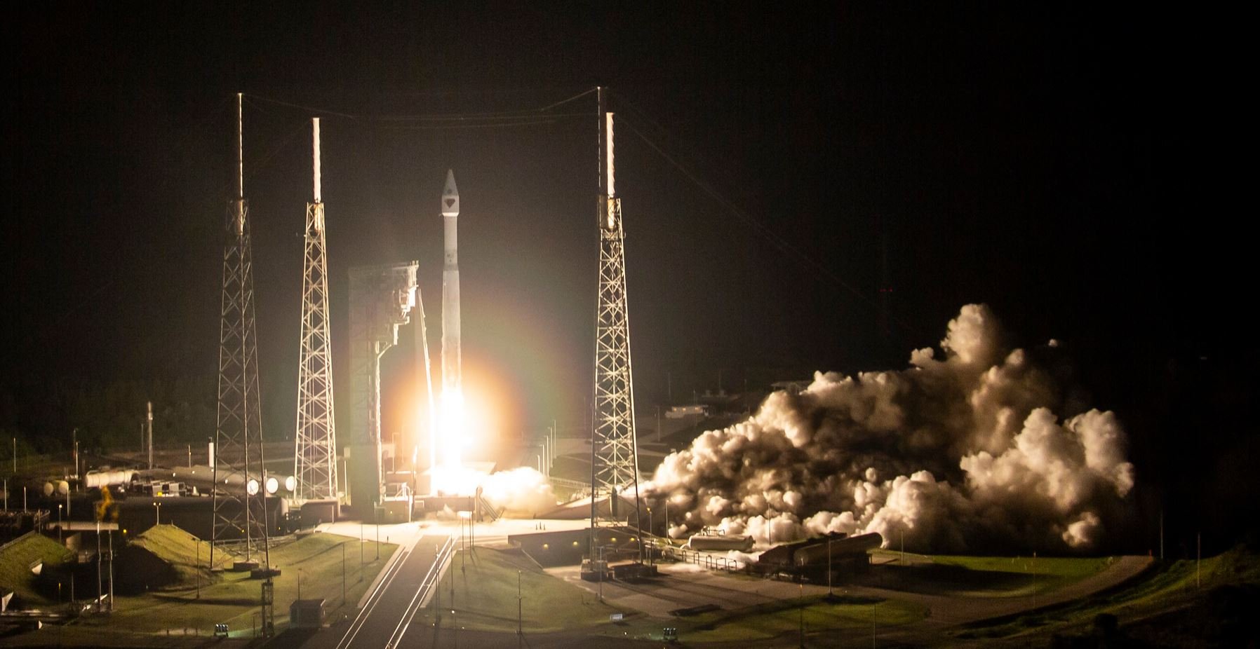 Atlas V est en fait l'évolution directe des lanceurs Atlas II et Atlas III. Crédits NASA