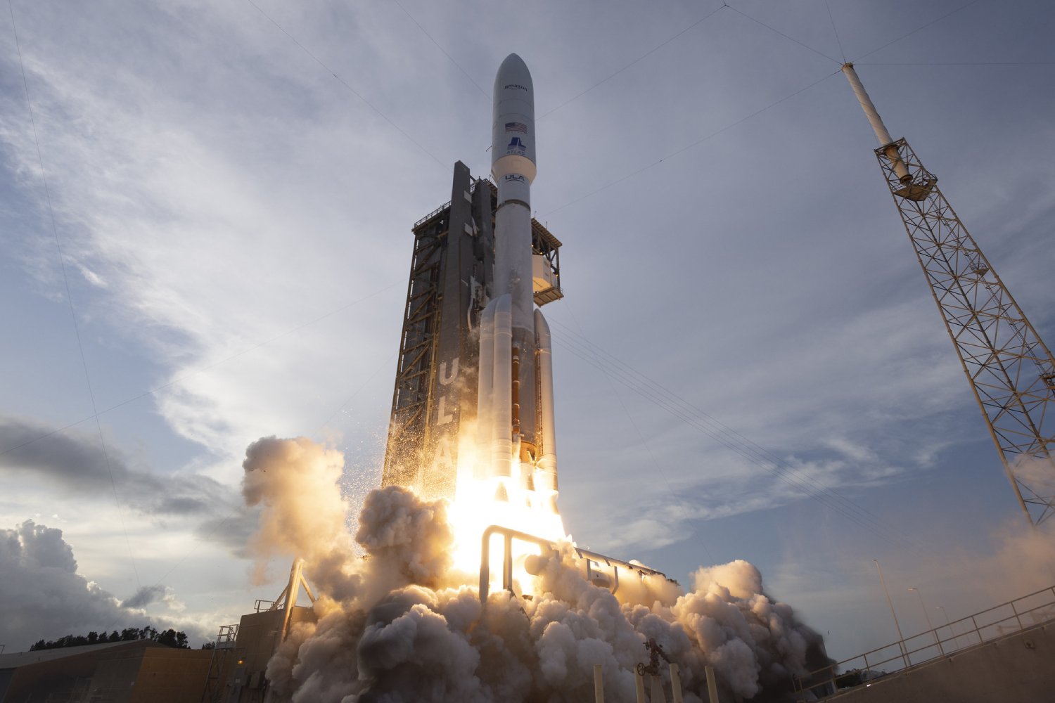 La fusée Atlas V décolle pour mettre en orbite les satellites Kuiper. ©United Launch Alliance