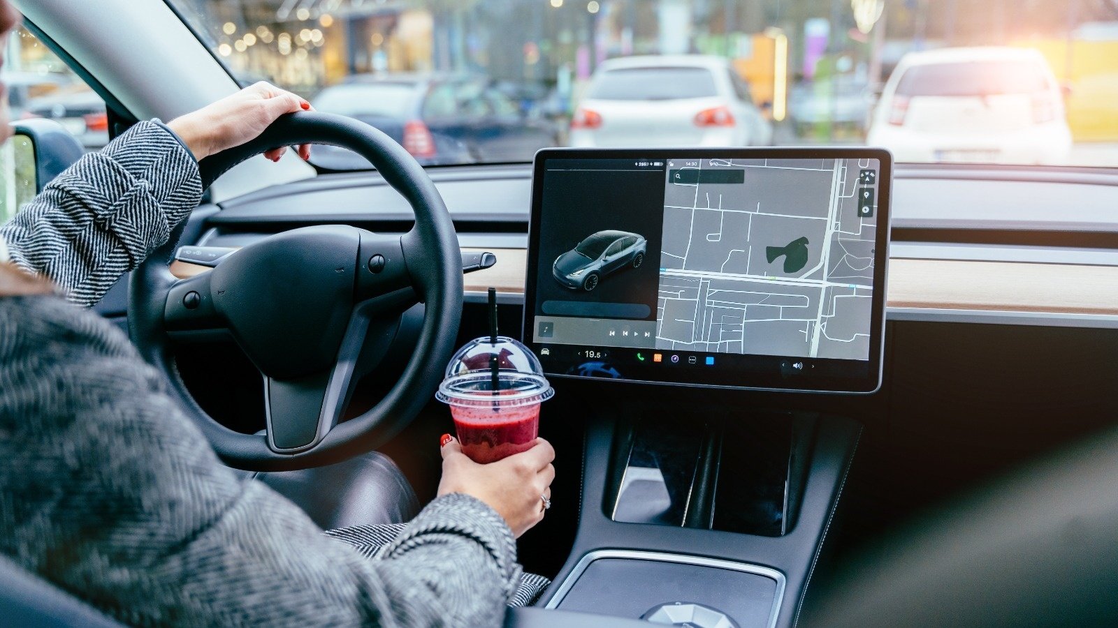 Tesla recense 207 accidents avec l'Autopilot ou le FSD, mais faut-il s'en inquiéter pour autant ? - ©Iryna Inshyna / Shutterstock