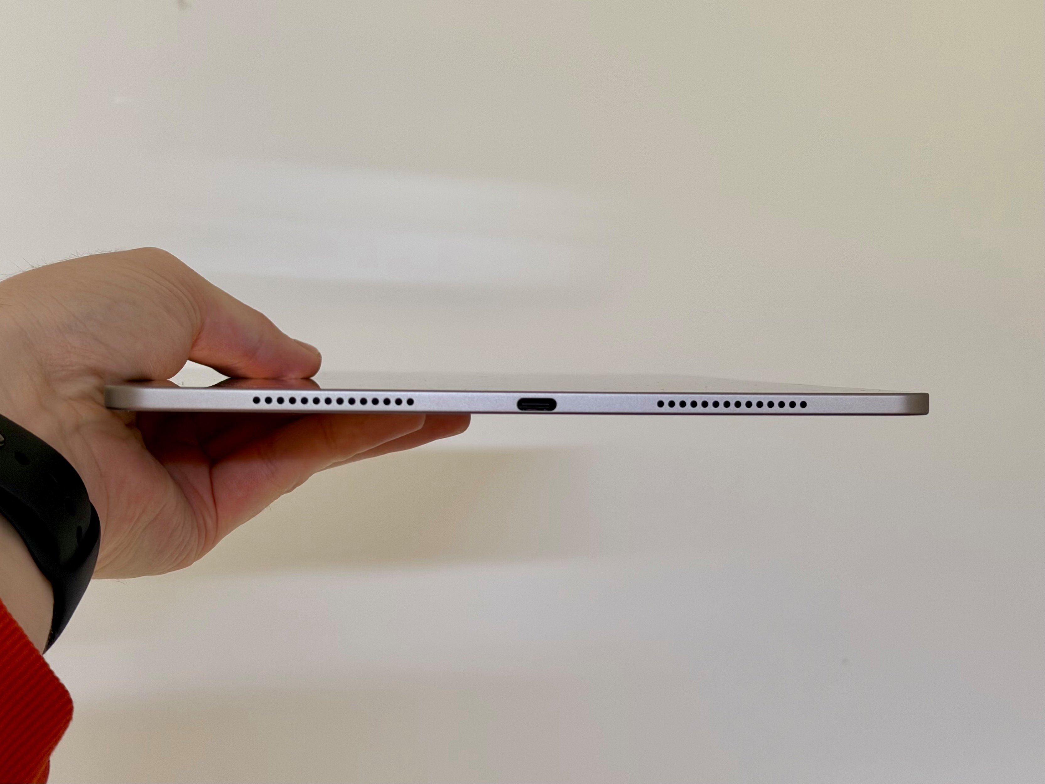 Plus fine qu'un iPad Pro ©Mathieu Grumiaux pour Clubic