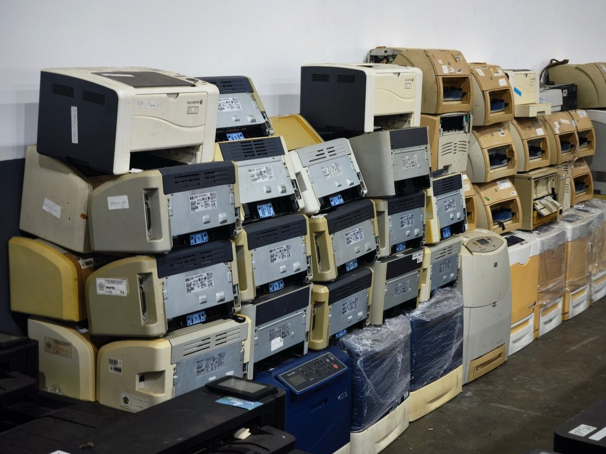 Fin des vieux pilotes d’imprimantes sur Windows 11 ? Microsoft rétropédale. © Adekalel / Shutterstock