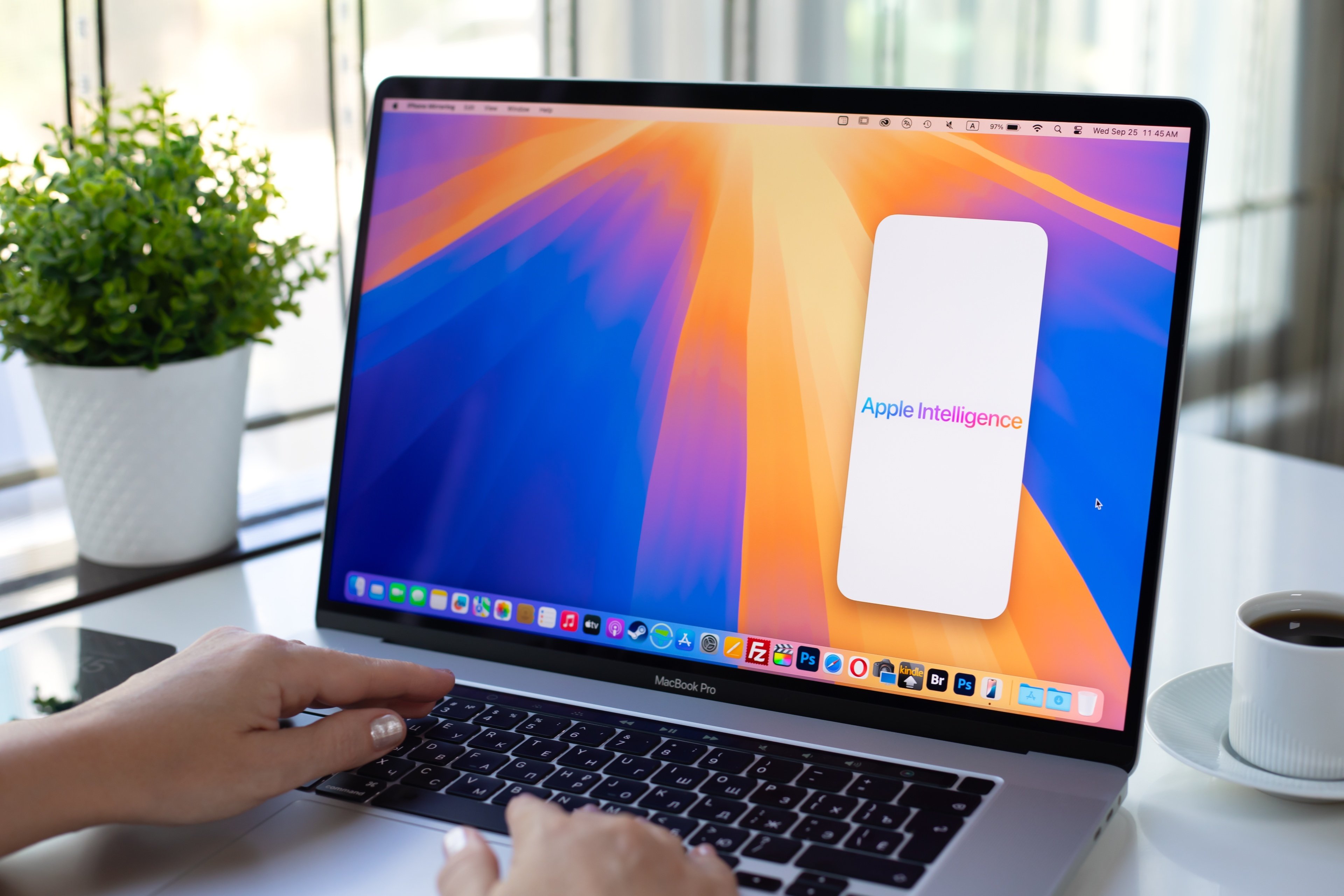 Apple Intelligence sur un MacBook Pro © DenPhotos / Shutterstock.com