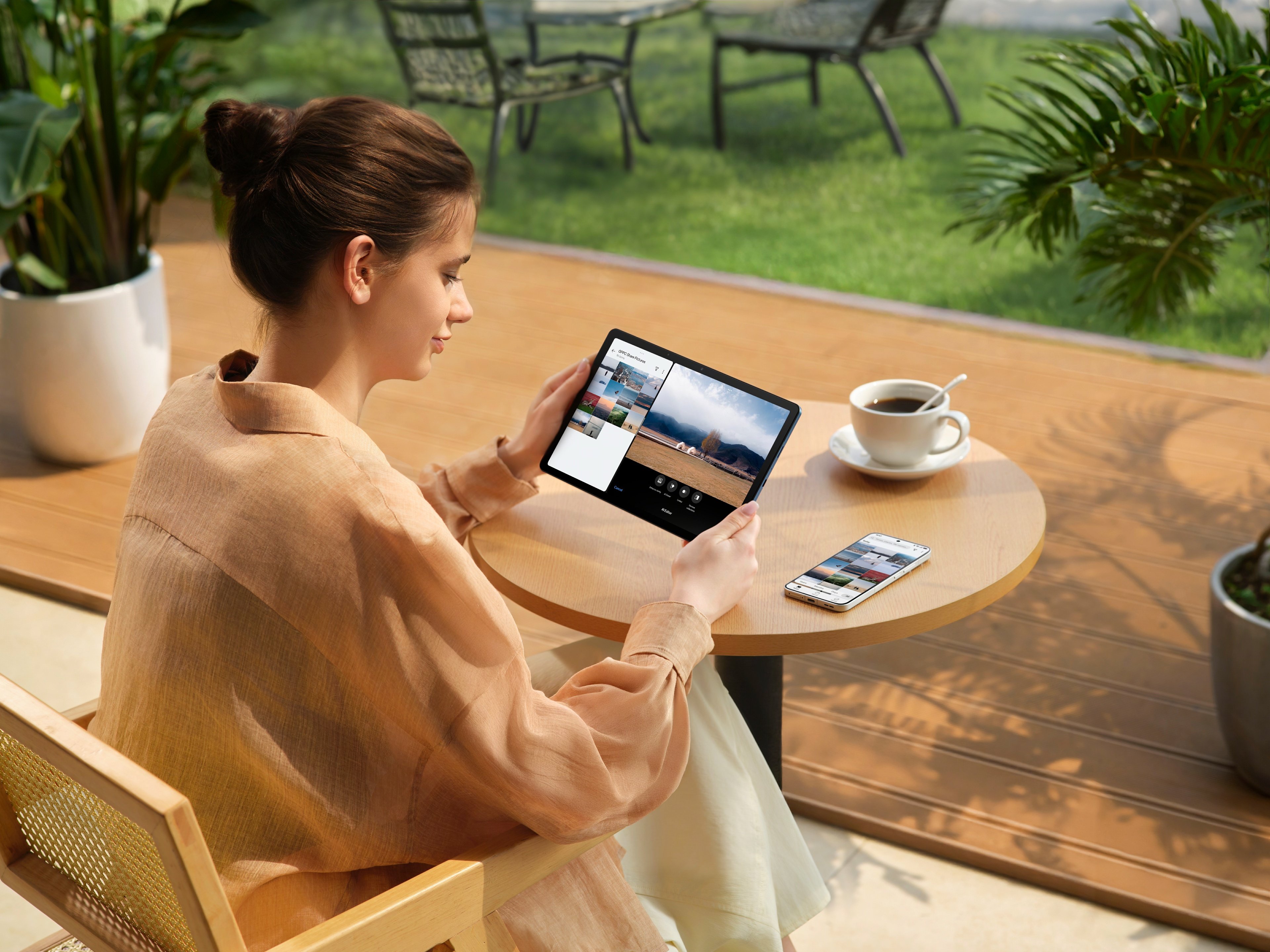 Si vous avez déjà un téléphone de la marque, vous pourrez faire communiquer les deux appareils de façon très naturelle. ©OPPO