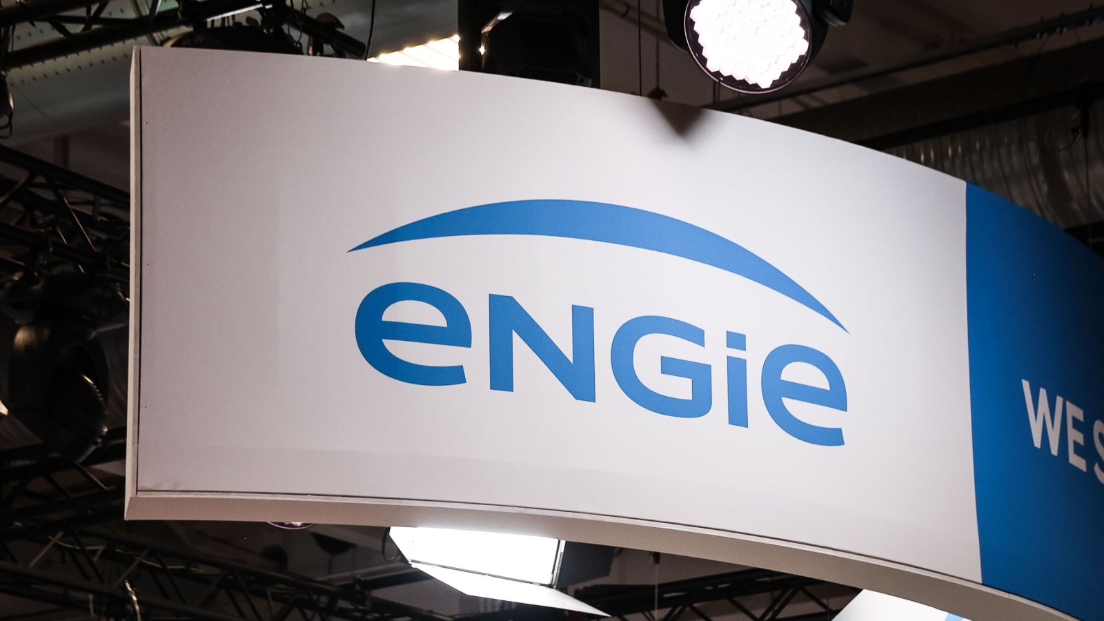 Aucune donnée bancaire n'a fui, assure Engie, mais ces numéros figurent sur chaque facture et donnent à un faux conseiller l'air d'avoir votre dossier sous les yeux - ©Ninotnan / Shutterstock