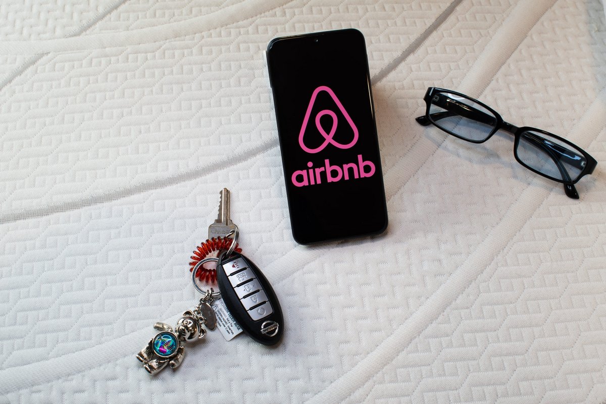 Le minage de Bitcoin dans les Airbnb devient un problème coûteux pour les propriétaires © Charles-McClintock Wilson / Shutterstock.com