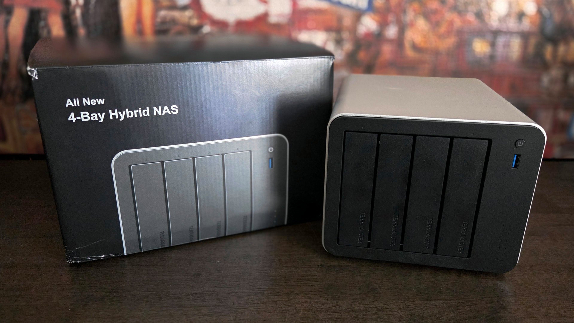Un carton tout simple pour un NAS plutôt élégant. ©Nerces pour Clubic