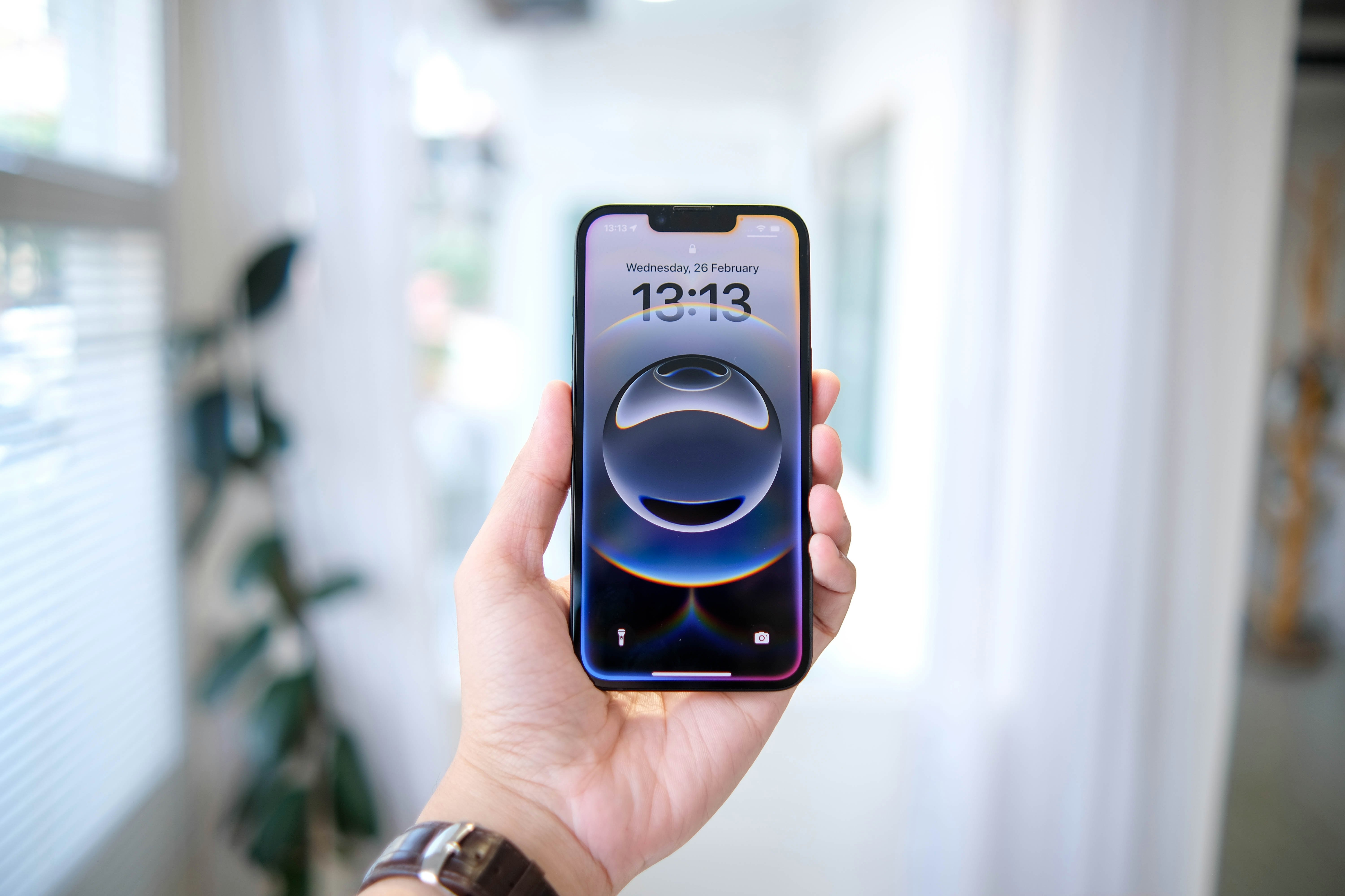 Bonne nouvelle : l’iPhone 16e perd 150 € avec l’arrivée de l’iPhone 17 © Shutterstock