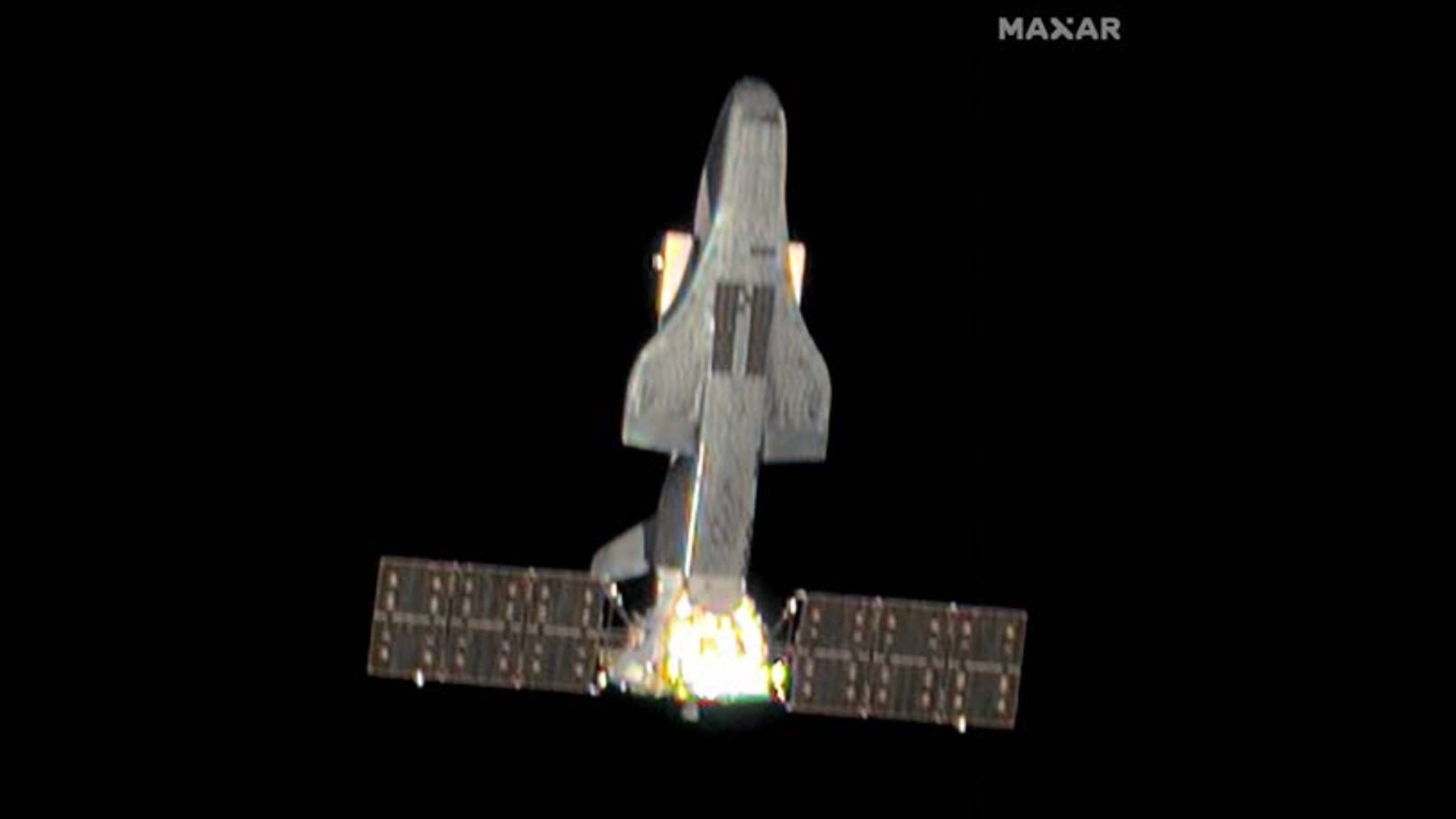 Le planeur spatial chinois, généralement surnommé Shenlong, photographié par WorldView-3 le 28 mai 2024. ©Maxar Technologies, via la DIA.