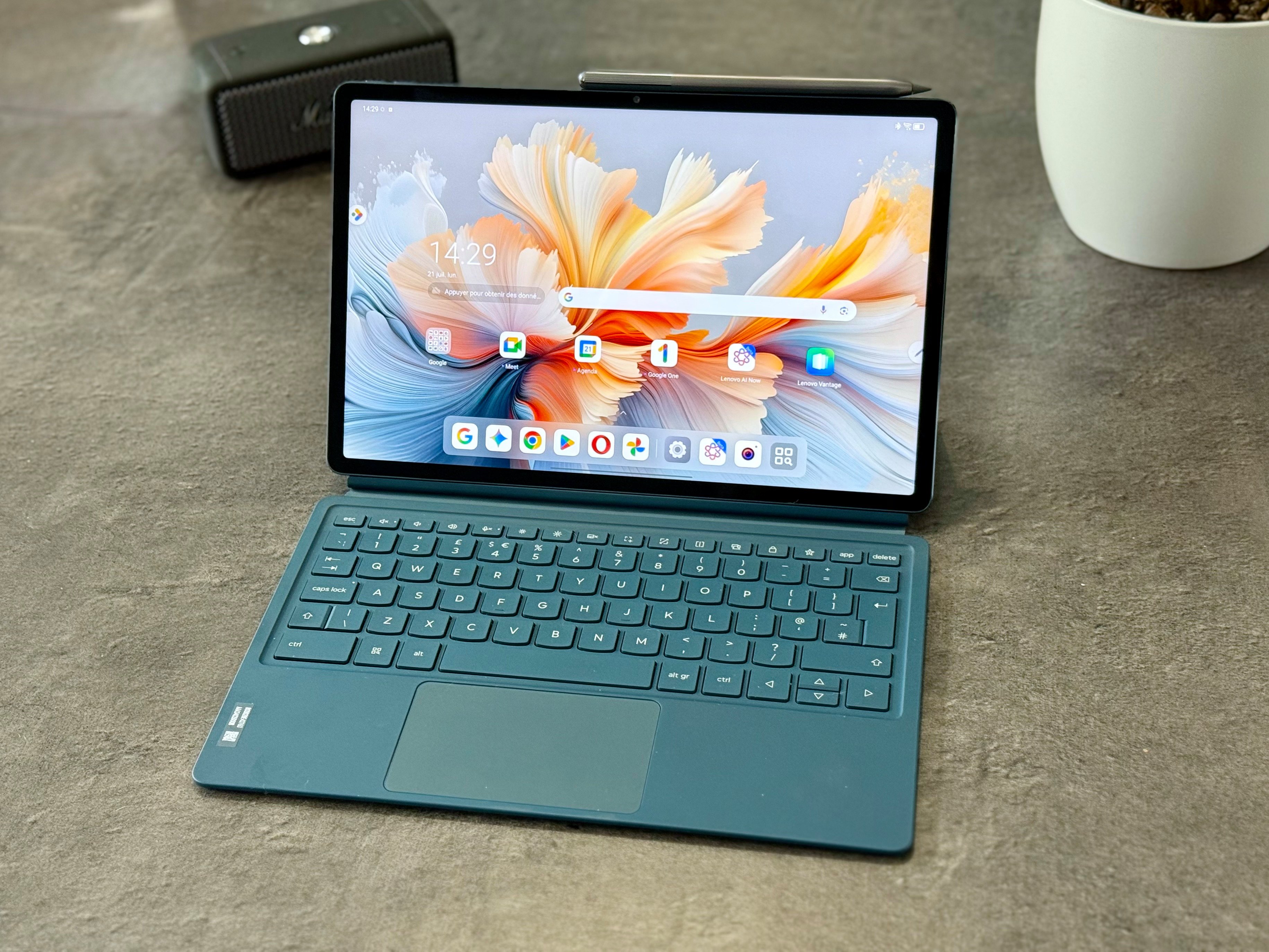 La Lenovo Yoga Tab Plus © Mathieu Grumiaux pour Clubic