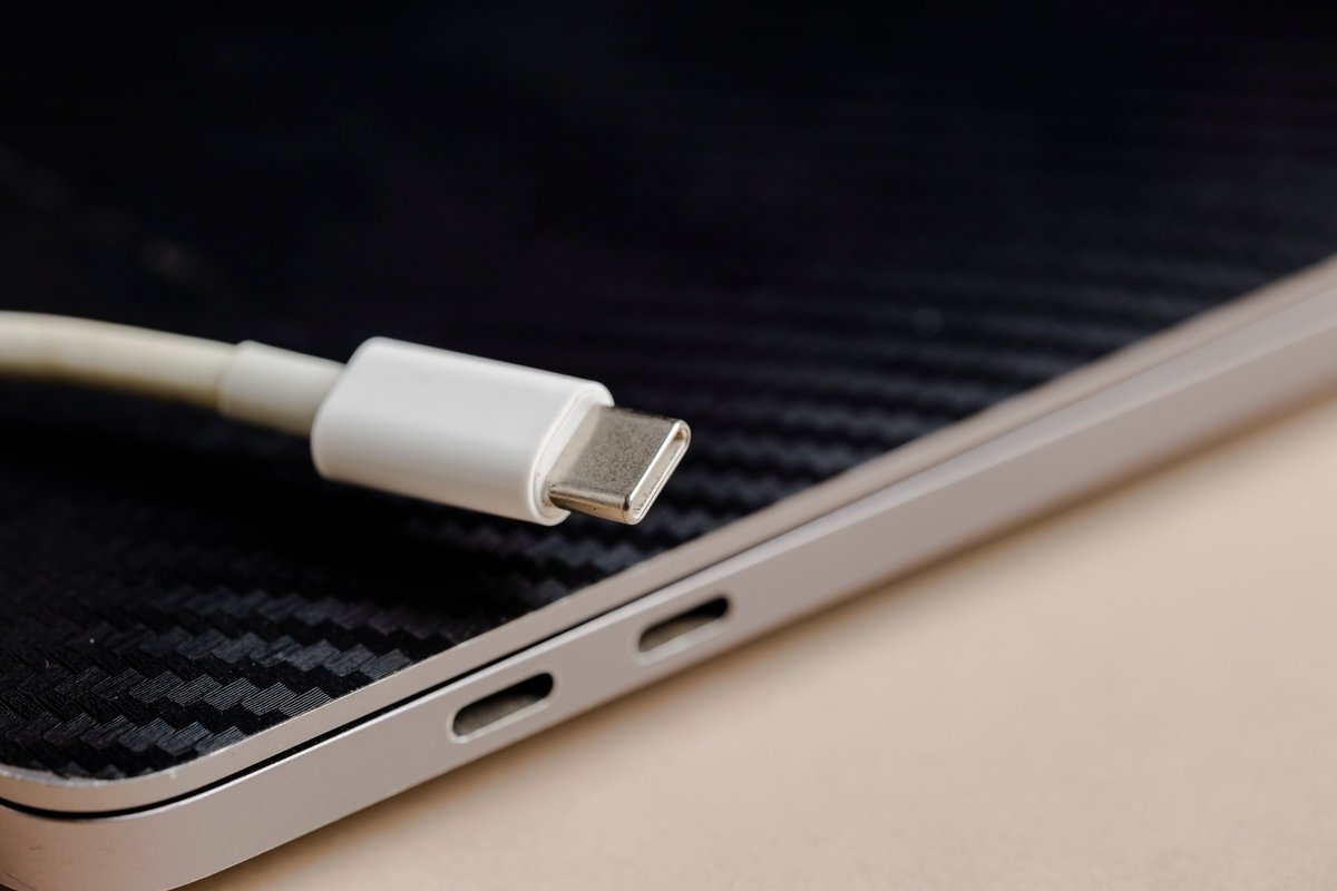 Microsoft sévit sur l’USB-C : bientôt plus de ports bridés sous Windows 11 ?. © Photo For Everything / Shutterstock