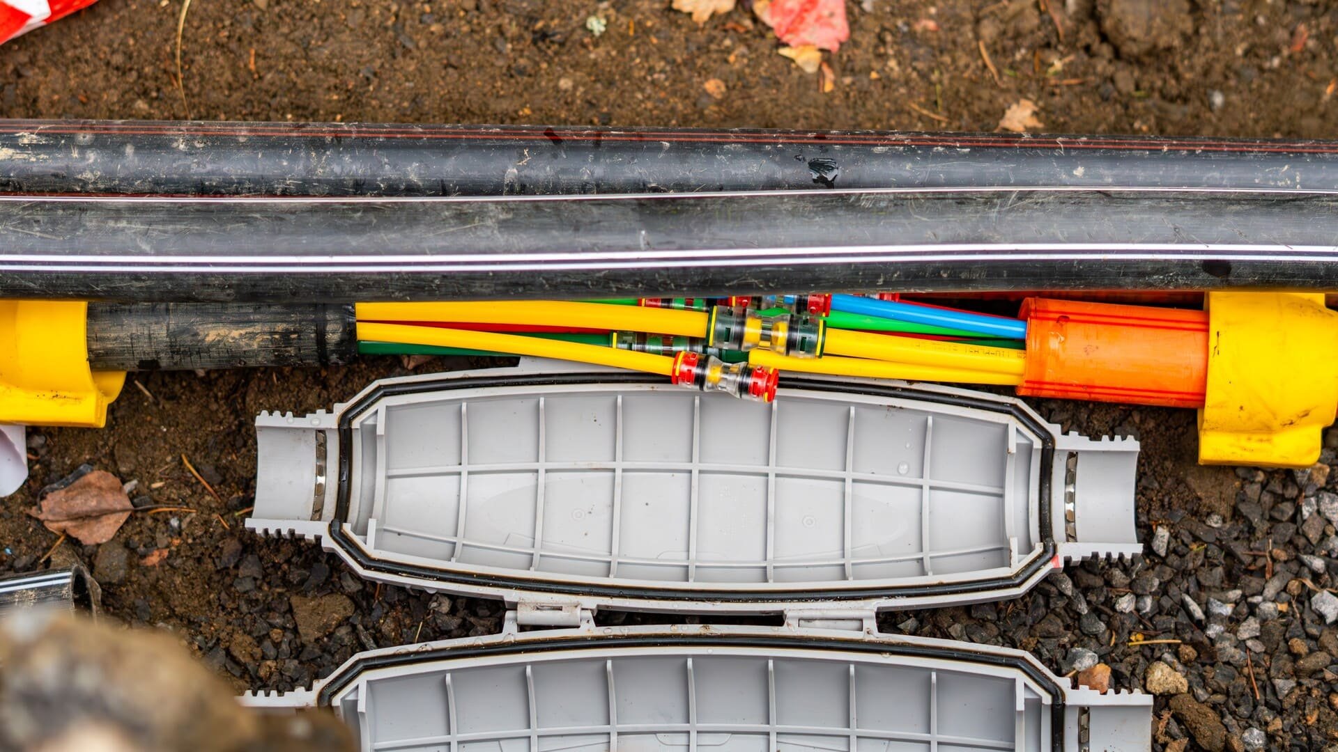 Quand un chantier fibre mal fait se termine devant le tribunal de commerce. © Adam bartosik / Shutterstock