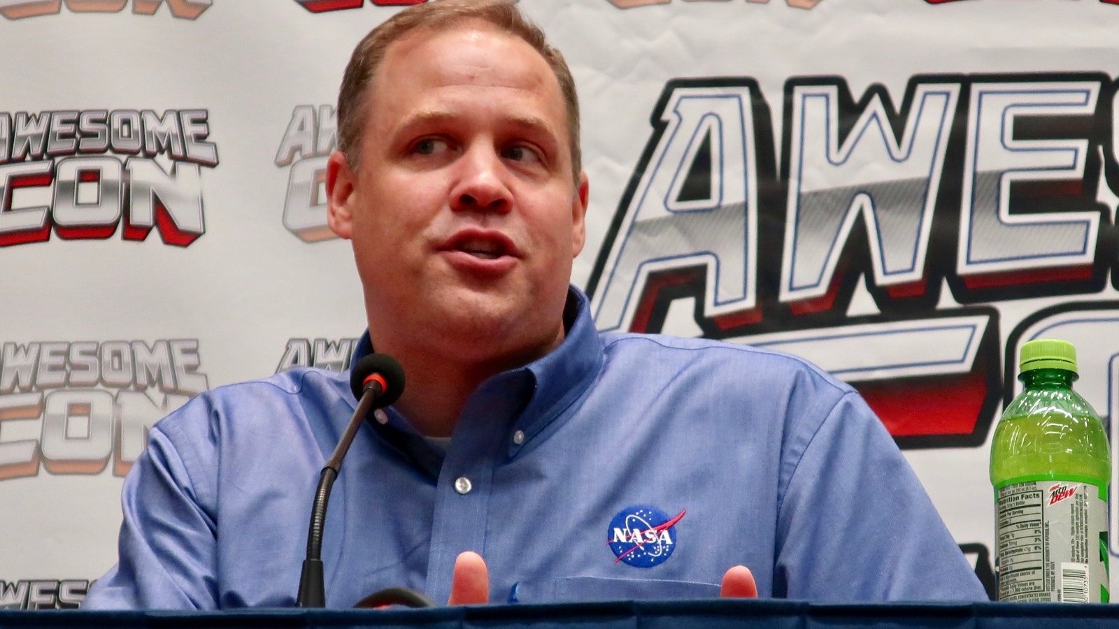 Jim Bridenstine loue par ailleurs les performances du lanceur SLS et de la capsule Orion, qui ont mené l'équipage d'Artemis II autour de la Lune sans incident majeur - ©DCStockPhotography / Shutterstock