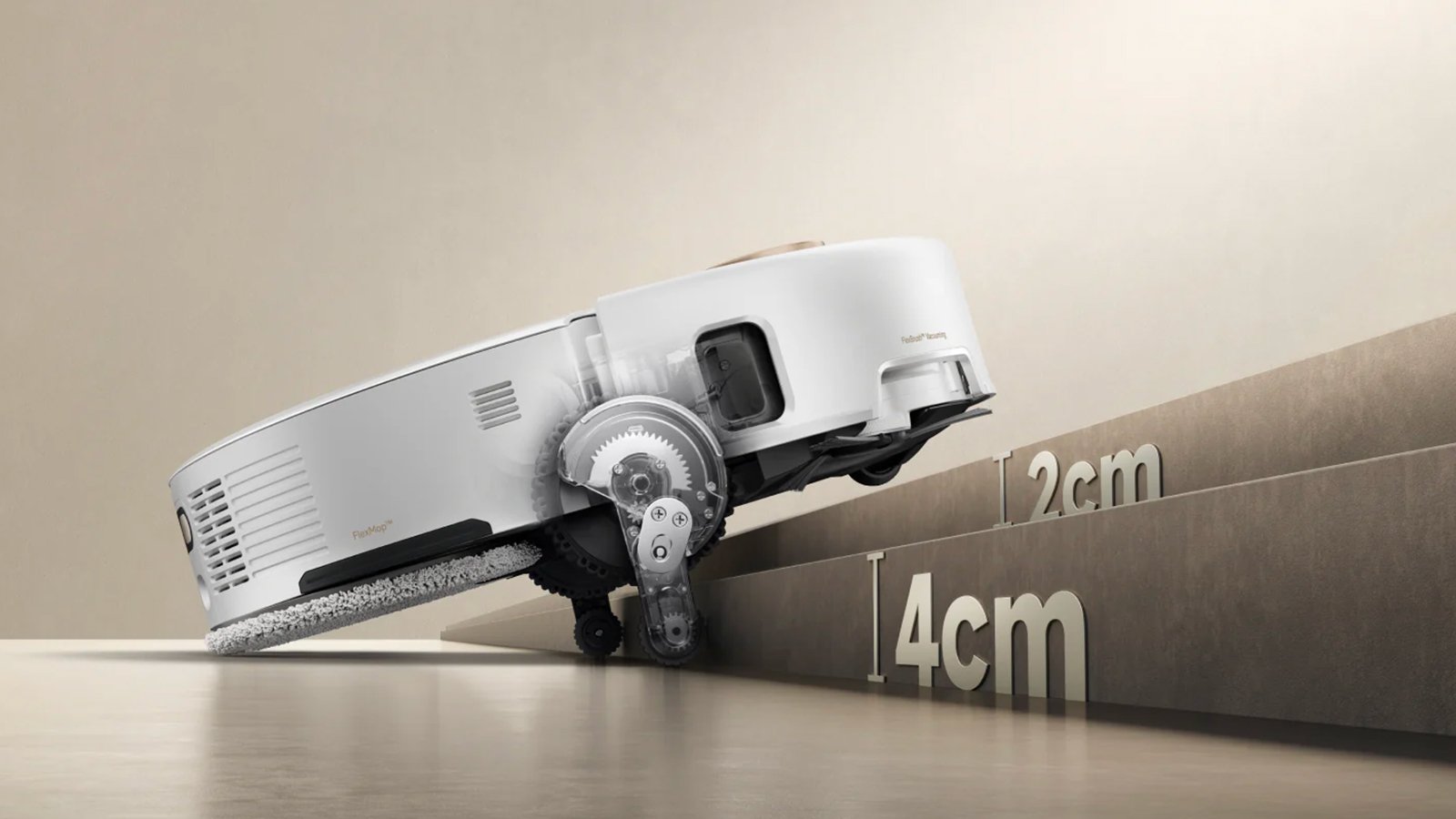 Grâce à FlexiRise et StepMaster, le robot ajuste sa hauteur pour passer sous les meubles et franchit des seuils jusqu’à 6 cm sans difficulté ©MOVA