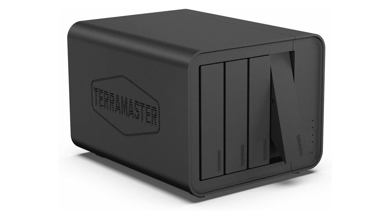 Modulaire et évolutif, le F4-424 s’adapte à tous les usages pros ou perso, avec une connectique complète et TOS 7 en approche.