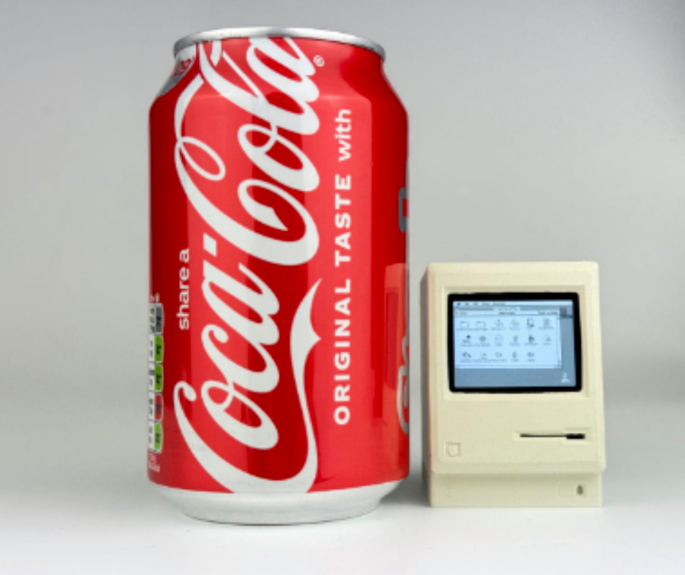 Ce Macintosh Classic fait seulement 62 mm de haut. © Nick Gillard via NotebookCheck