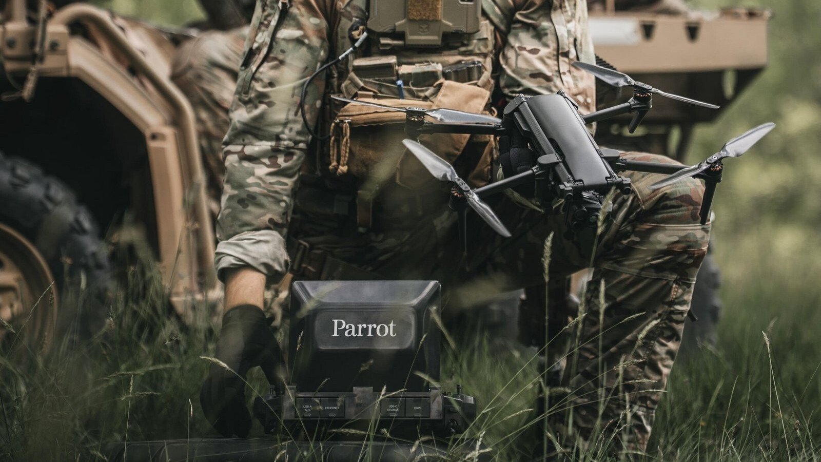 L'ancien roi du kit mains libres, Parrot, cartonne désormais avec ses drones militaires. © Parrot