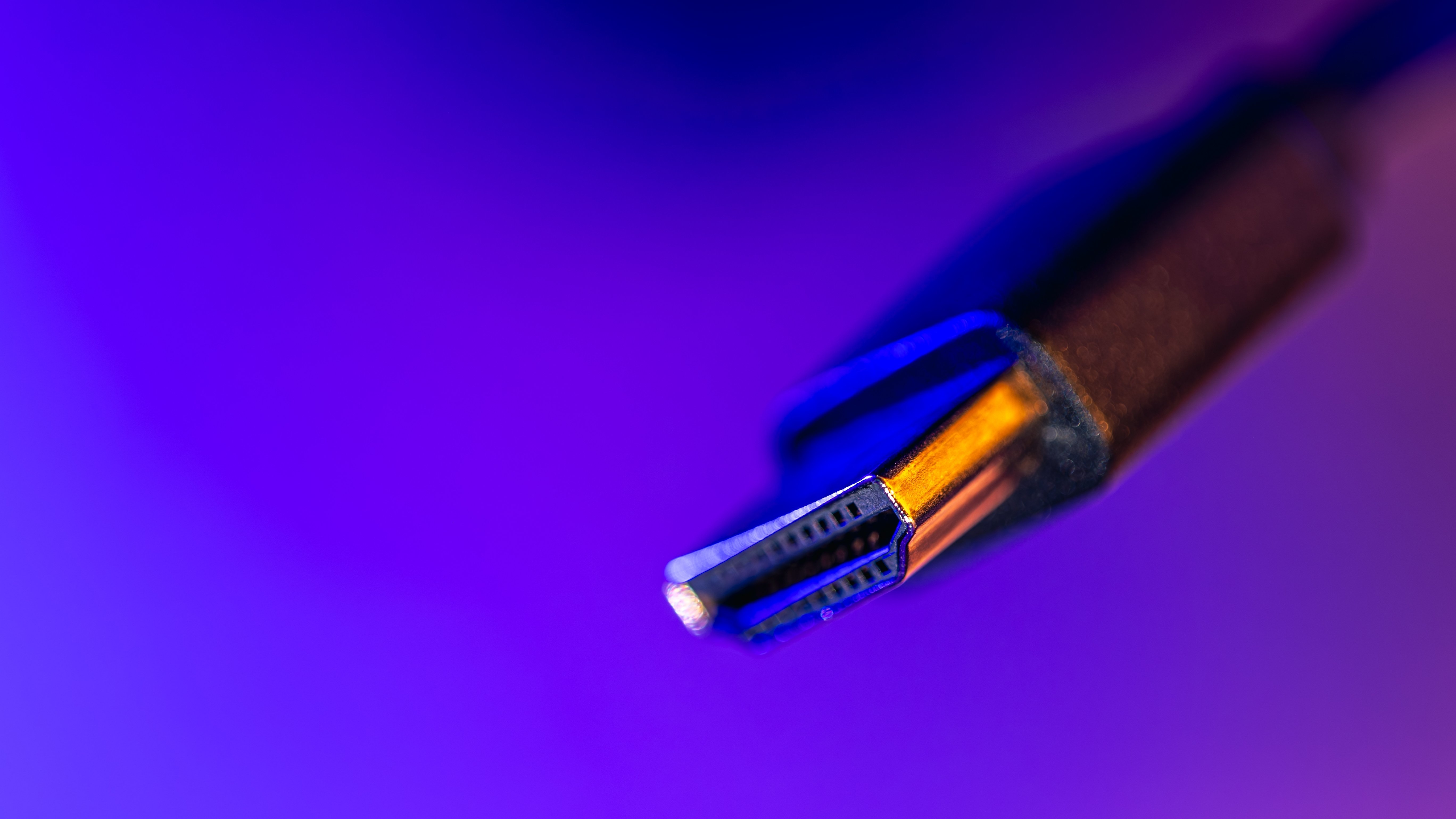 La norme HDMI 2.2 offre jusqu'à 96 Gbit/s. ©PV productions / Shutterstock