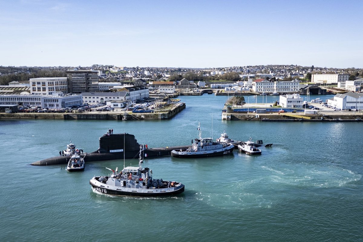 Le sous-marin était en bonne compagnie mercredi. © Océane Le Duc/Marine Nationale/Défense