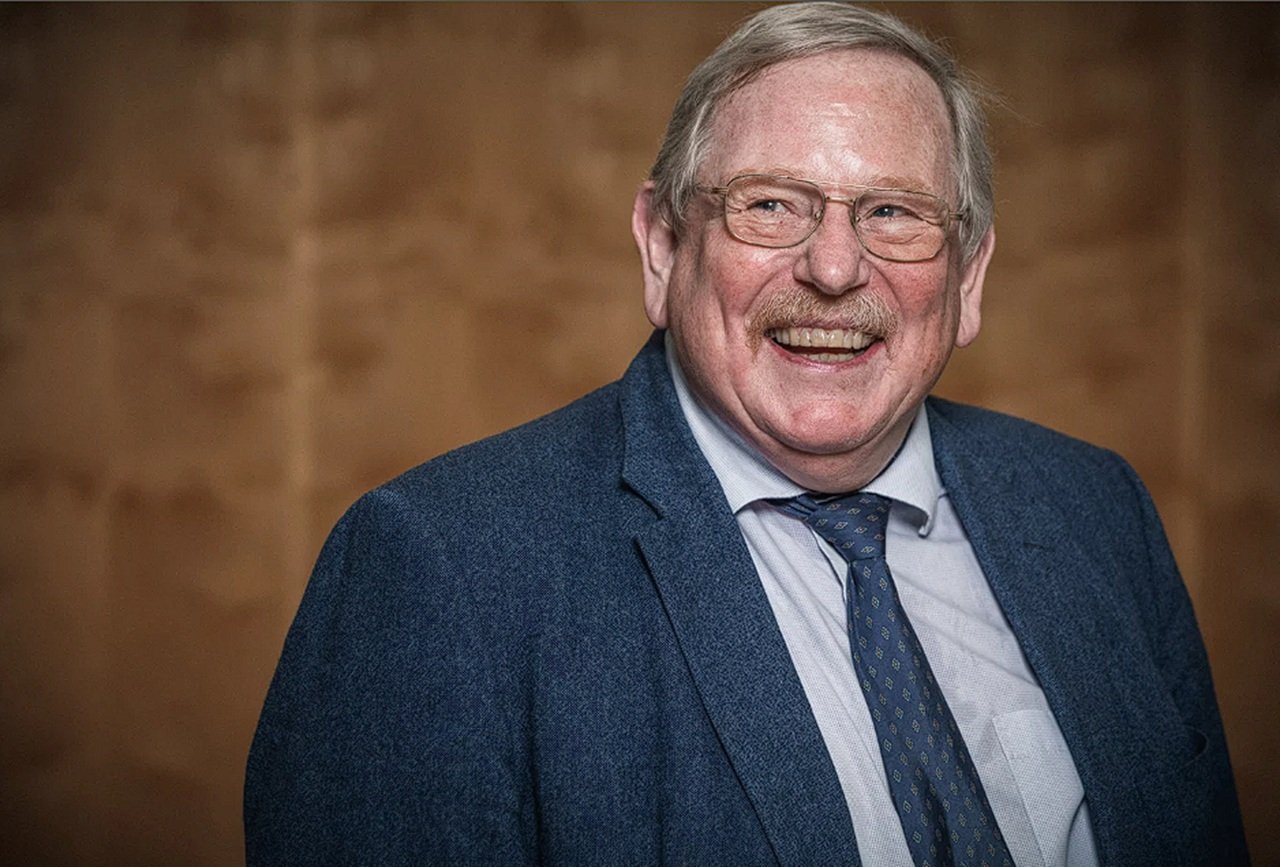 Peut-on vraiment croire l’image de Sagittarius A générée par une IA ? Reinhard Genzel en doute - © MPI for Extraterrestrial Physics