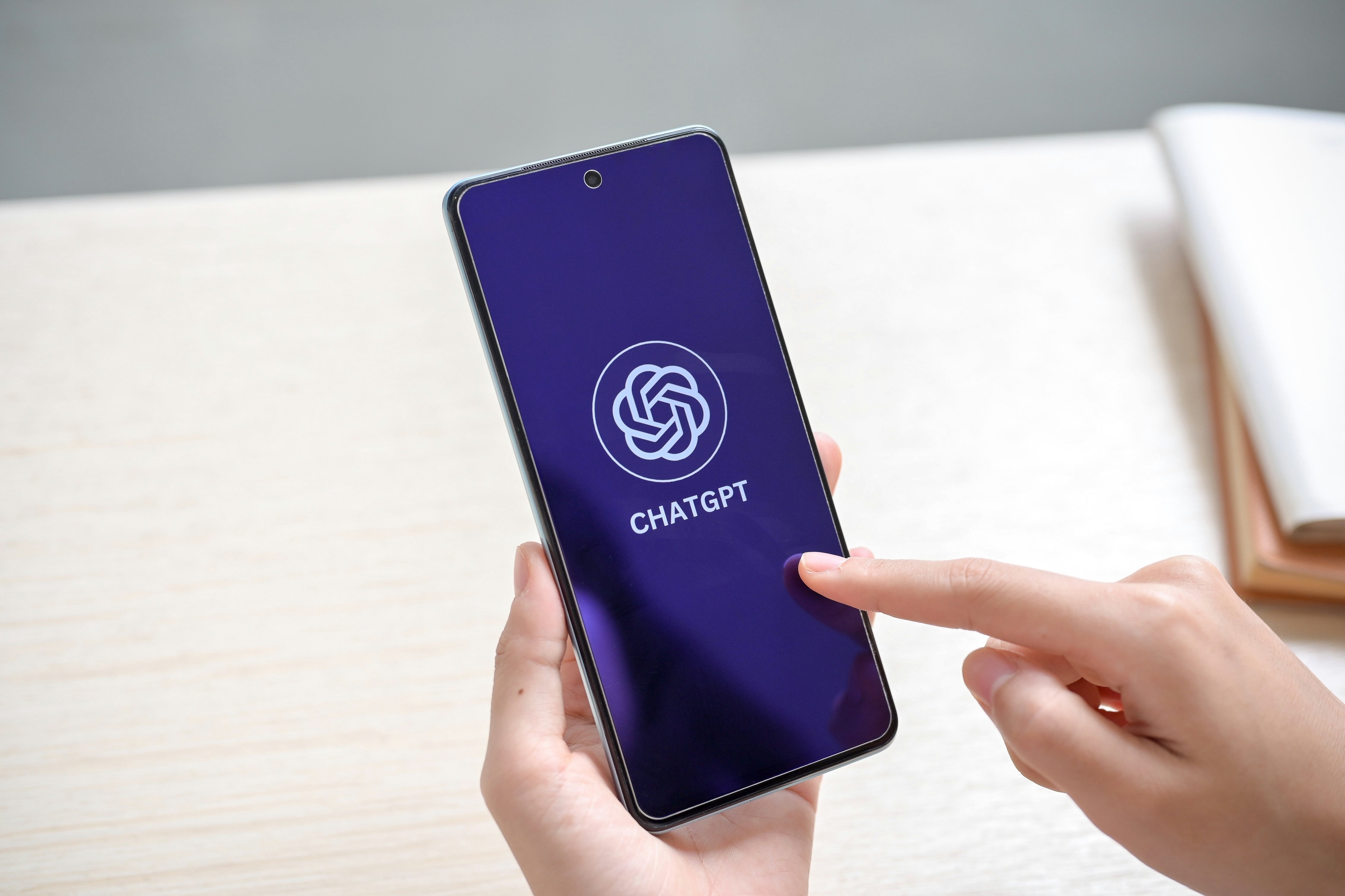 Du nouveau pour ChatGPT. © BongkarnGraphic / Shutterstock