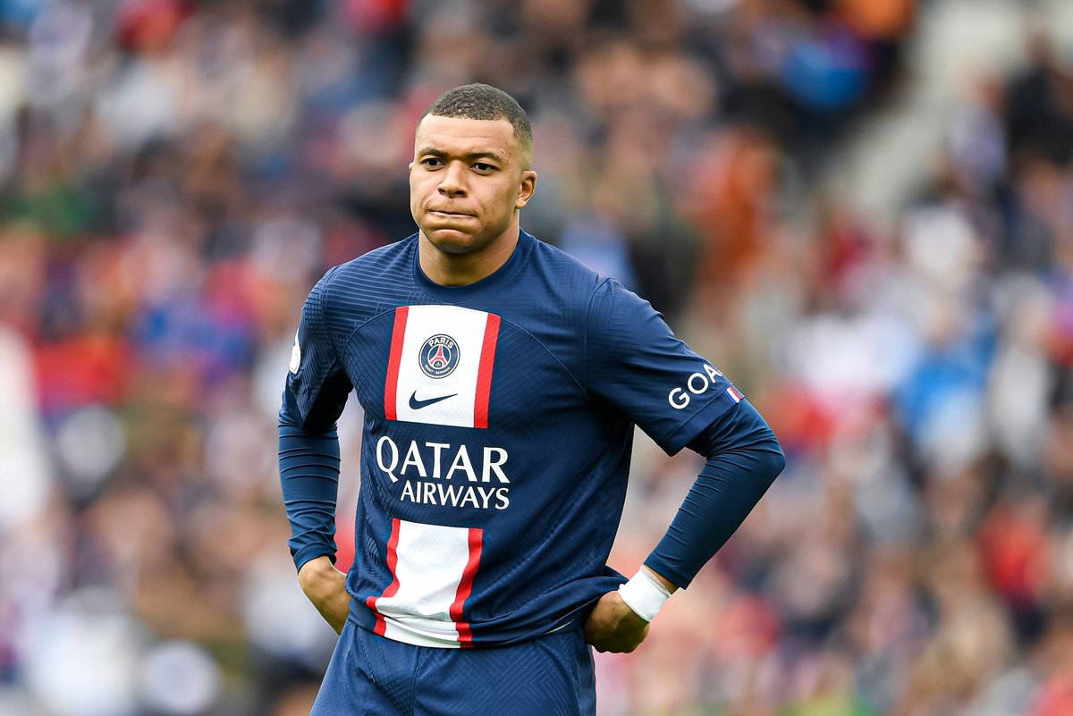 Les amateurs de Ligue 1 sont encore loin d'être fixés sur ce qui les attend pour la saison prochaine ! © Victor Velter / Shutterstock
