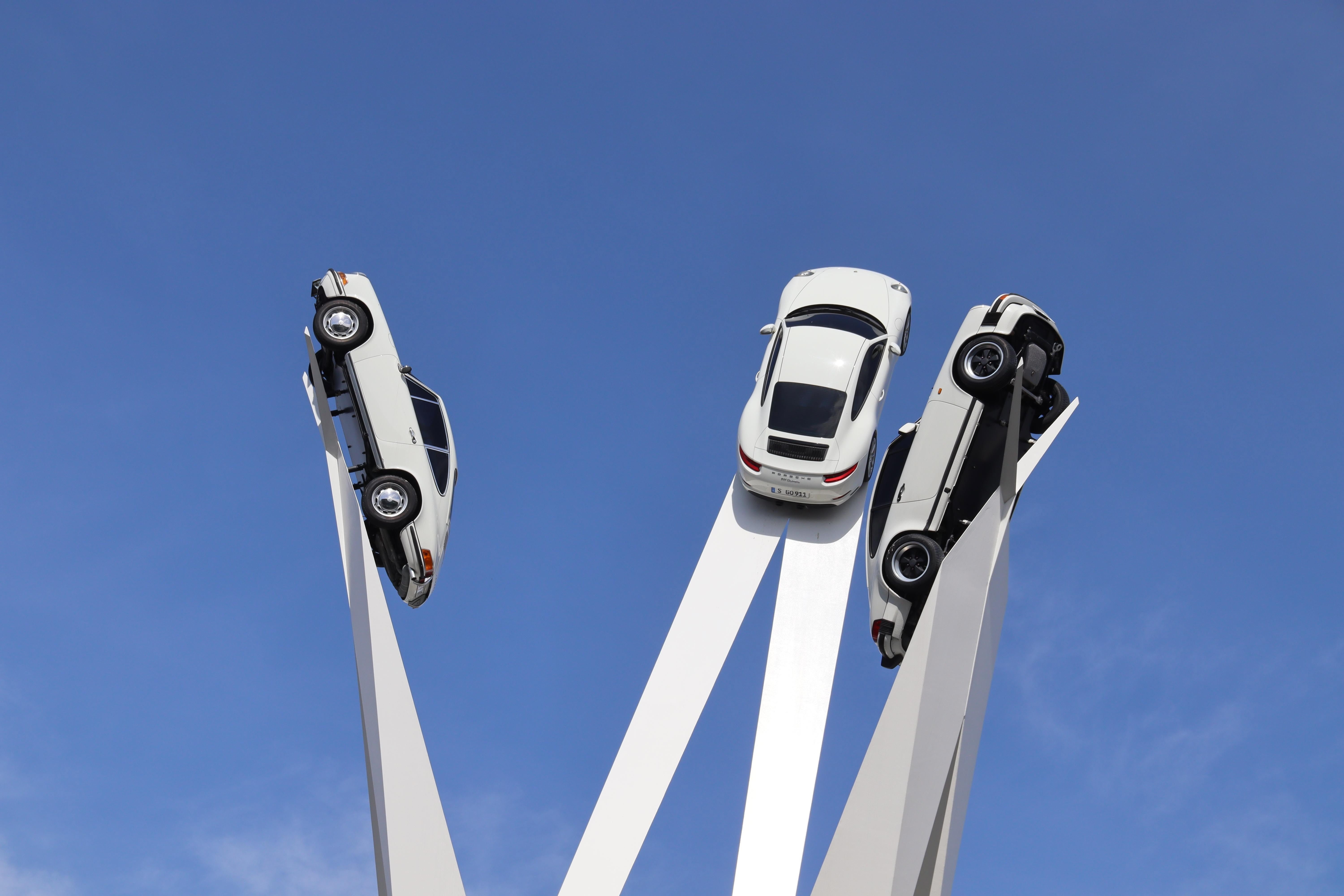 Il y a trois ans, Porsche voulait devenir un écosystème industriel complet. Aujourd'hui, le constructeur veut redevenir un constructeur. © Shutterstock