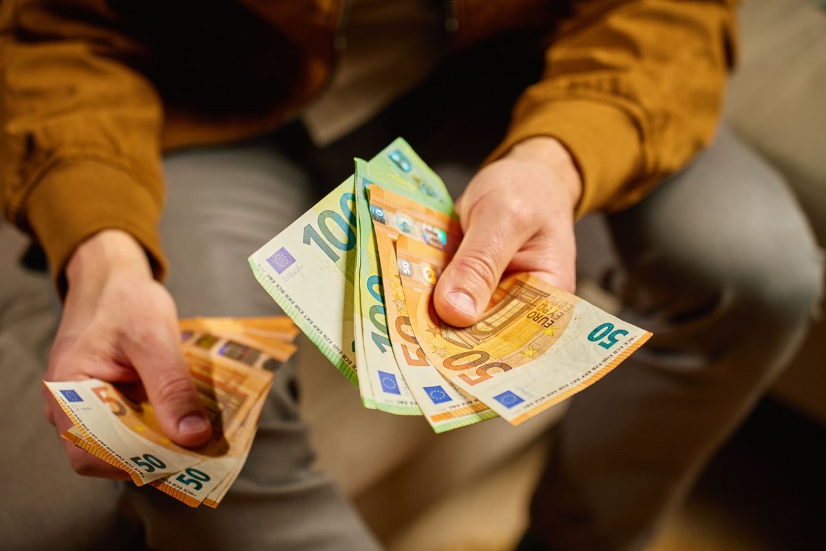 Obtenir un découvert bancaire pourrait devenir un parcours du combattant pour de nombreux français à partir de l'année prochaine © Lazy_Bear / Shutterstock