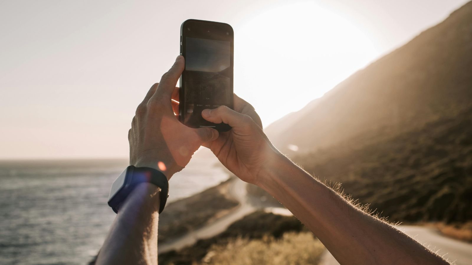 Comment rester connecté lors d'un voyage en Asie ? ©Vlada Karpovich/Pexels