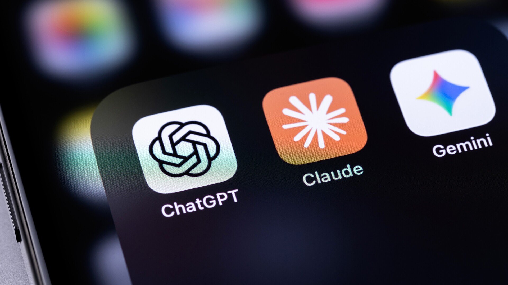 ChatGPT Codex et Claude notamment, offrent des performances accrues. ©Primakov / Shutterstock