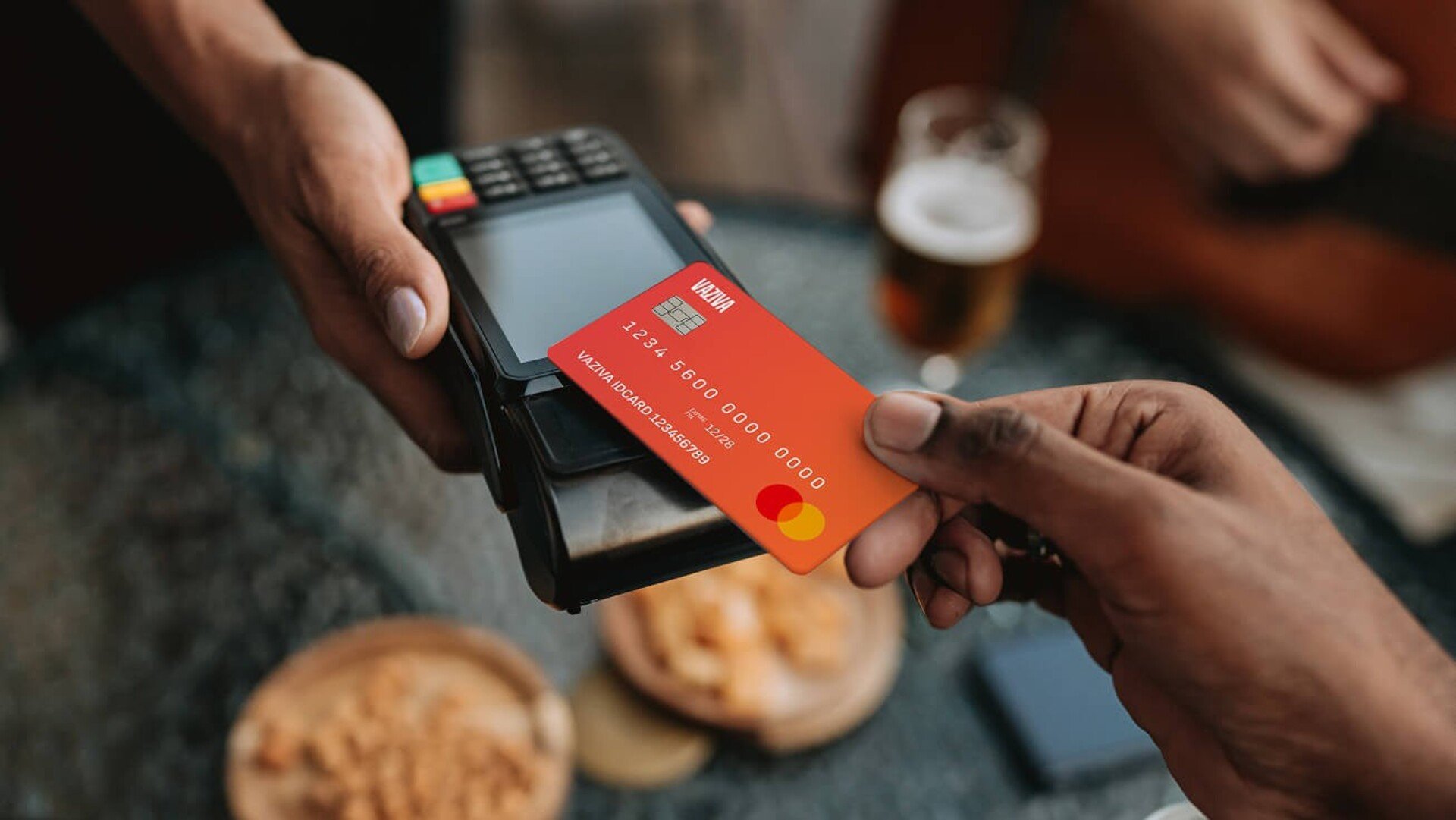 La carte Mastercard Vaziva. © Vaziva