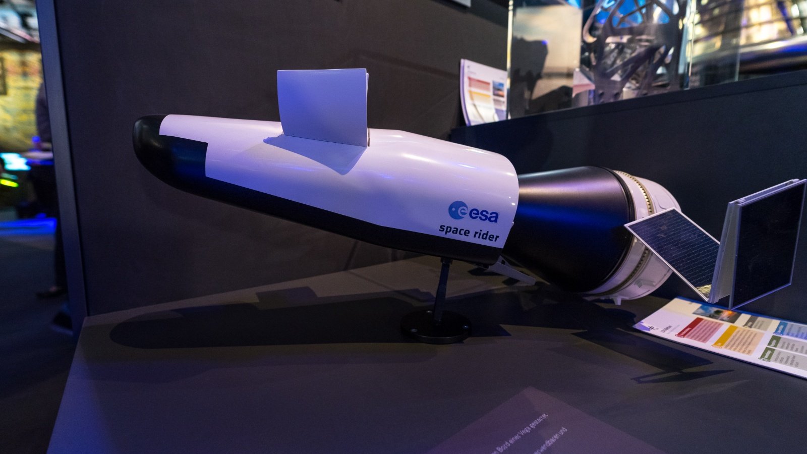 Maquette du véhicule spatial orbital sans pilote « Space Rider » de l’Agence spatiale européenne (ESA). Exposition ILA Berlin Air Show 2018 - ©Sergey Kohl / Shutterstock