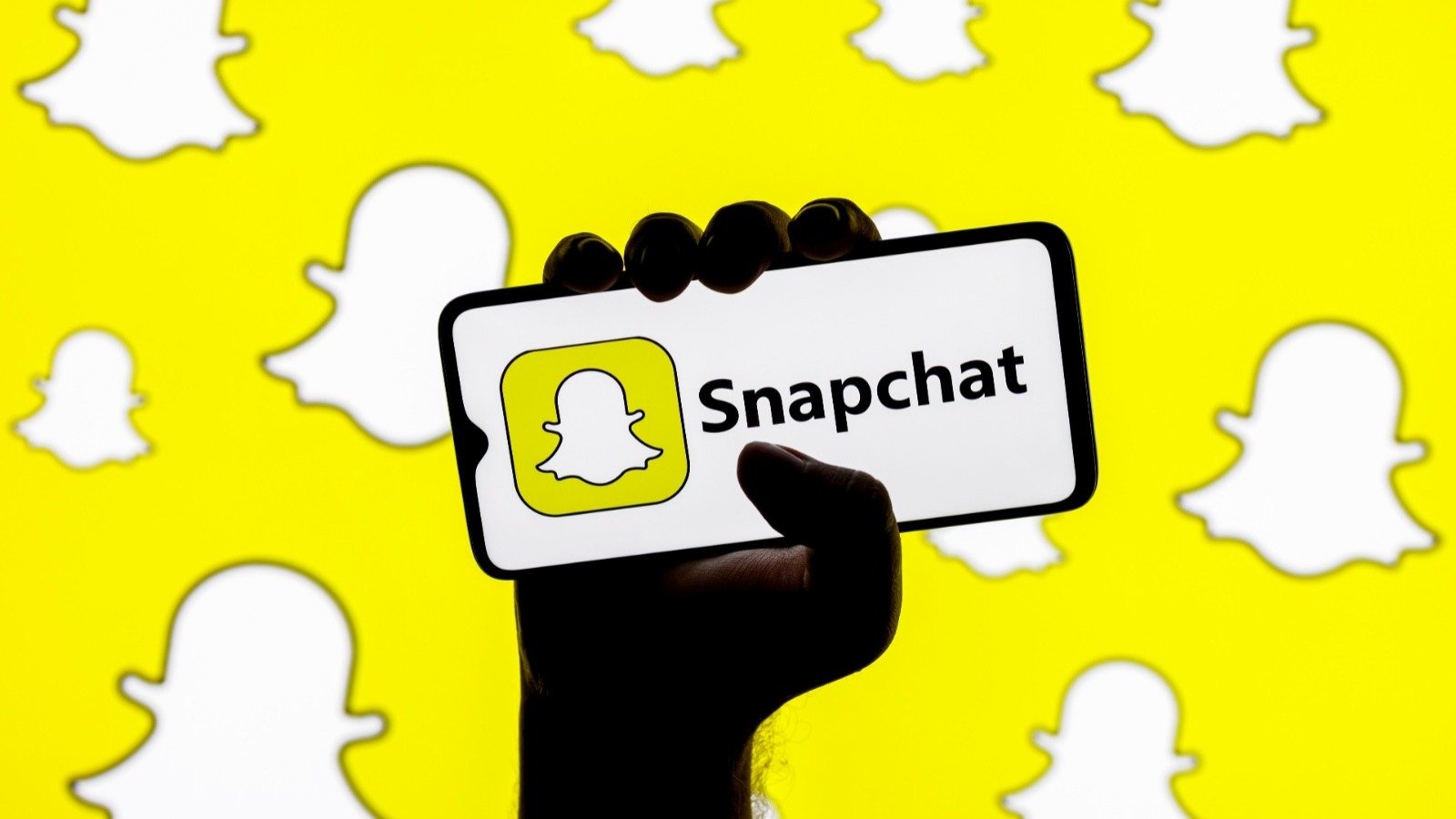 Snapchat ne récompense plus les vidéos 100 % IA sur Spotlight : ce que ça change pour les créateurs - ©Sergei Elagin / Shutterstock