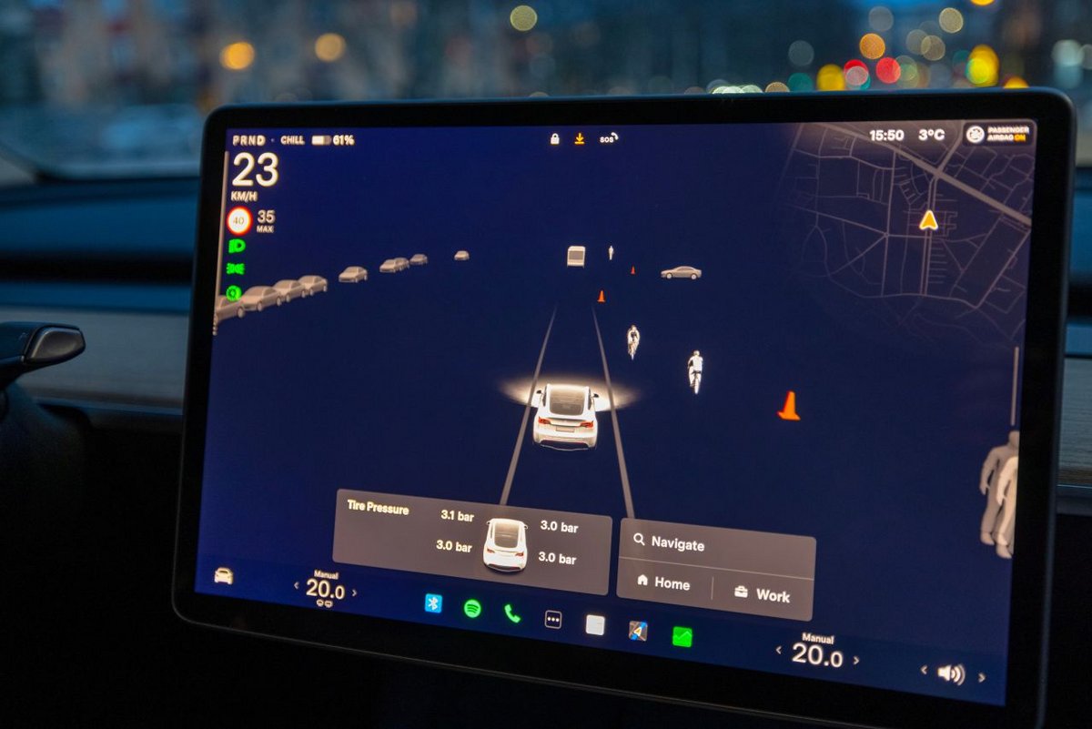 En Europe, l’approbation des nouvelles fonctions de conduite automatisée passe par le RDW, l’agence de certification automobile basée aux Pays-Bas - ©Mulevich / Shutterstock