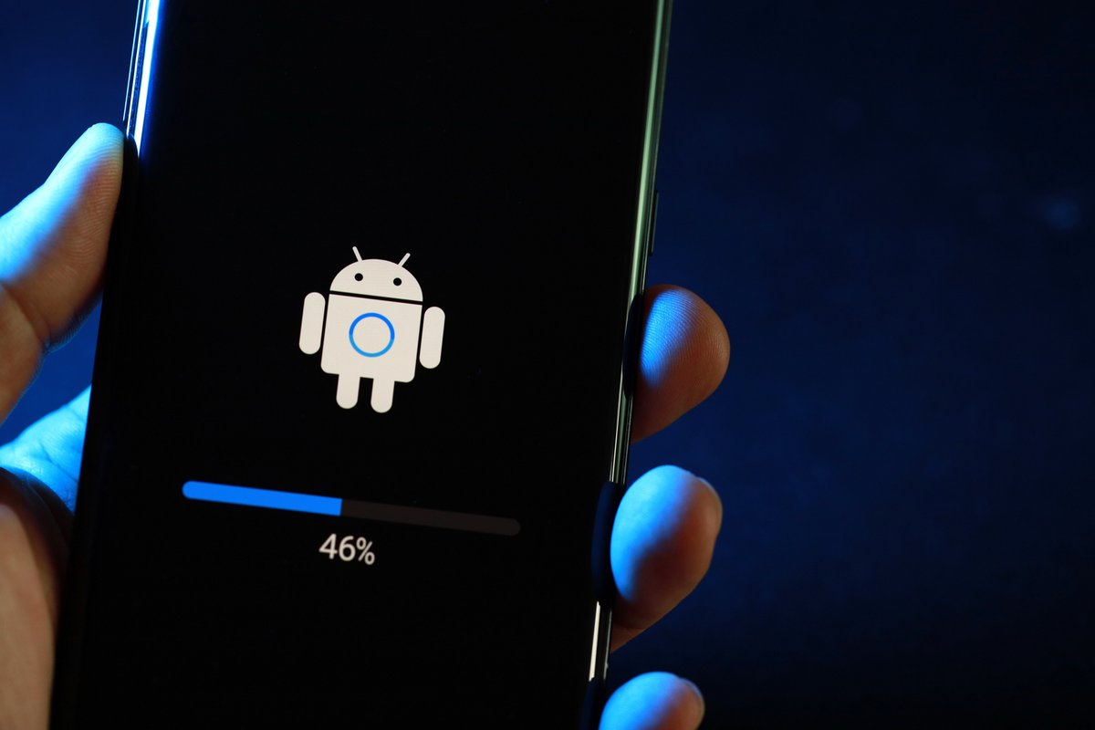 Google corrige plus de 80 vulnérabilités sur Android, dont deux failles zero-day déjà exploitées dans des attaques. © TY Lim / Shutterstock