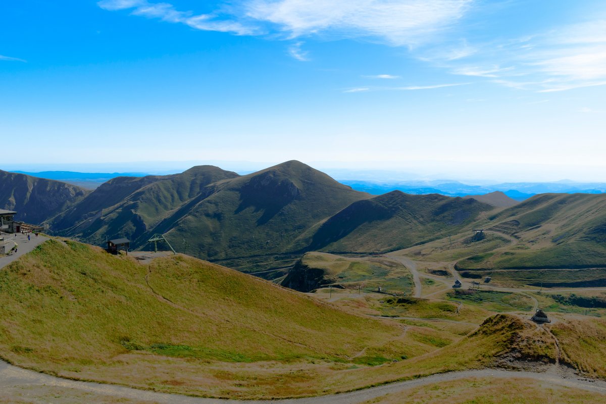   Le Puy de Sancy, plus haut sommet du Massif Central © nada 1201 / Shutterstock