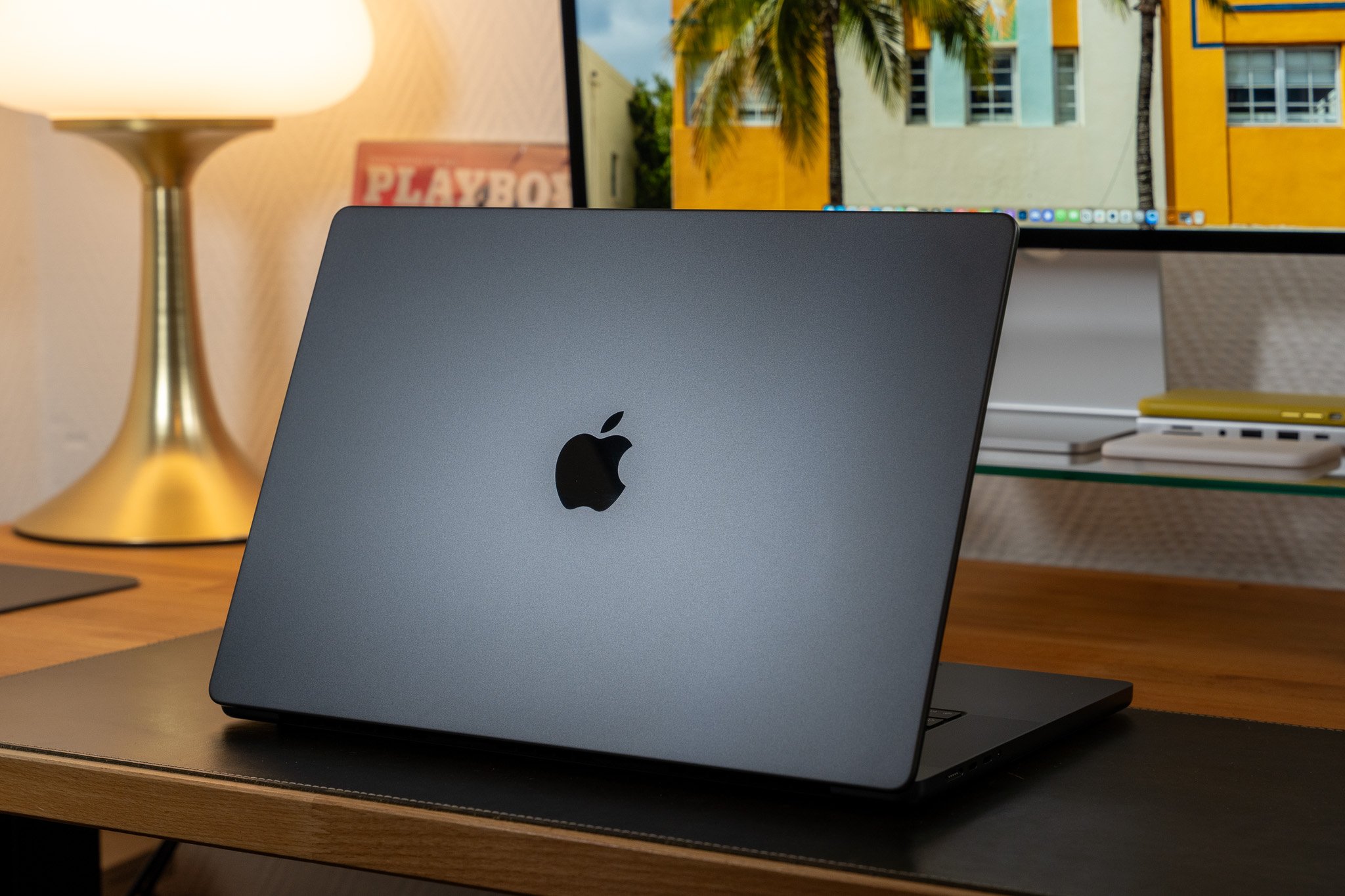 Samsung Display aurait franchi une étape importante dans la production des écrans OLED destinés aux futurs MacBook Pro. © Nathan Le Gohlisse pour Clubic