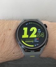 Quelles sont les meilleures montres connectées pour le sport ? Comparatif 2024