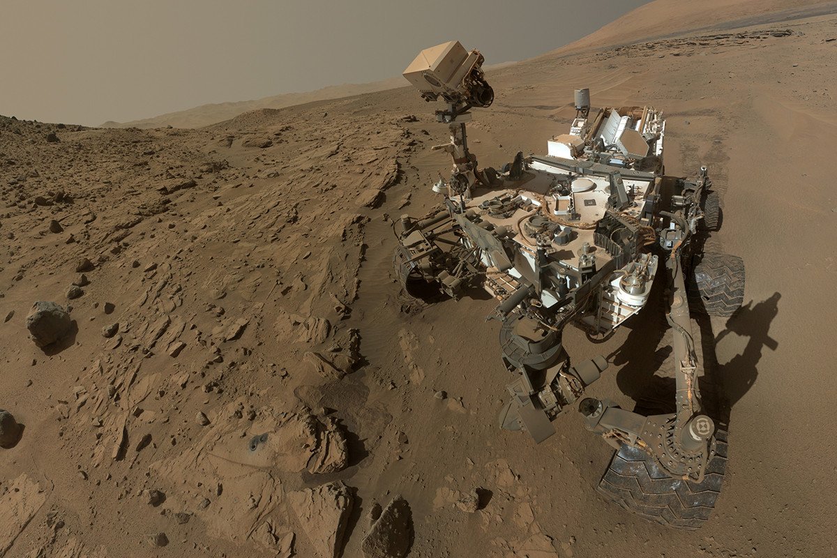 Curiosity est l'un des exemples les plus réussis d'une mission longue avec un générateur qui fonctionne grâce à une pile au plutonium. © NASA/JPL-Caltech