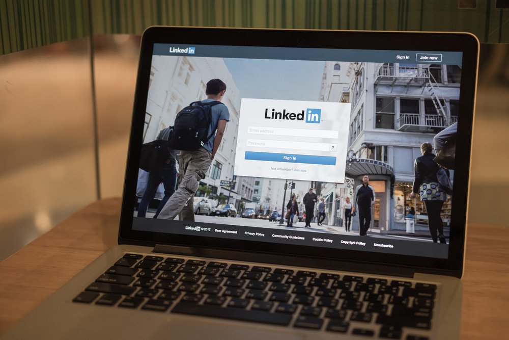 Des jeux sur LinkedIn? L'idée fait son chemin - © Natee Meepian / Shutterstock