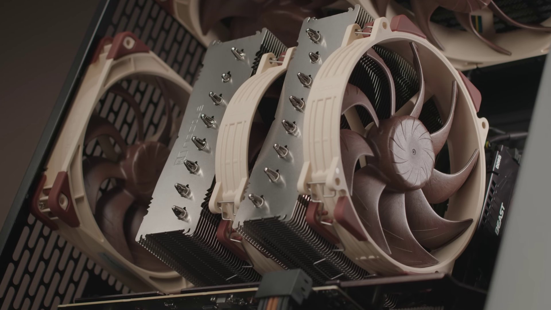 Noctua annonce la compatibilité de ses solutions avec le futur socket LGA-1954 d'Intel. ©Noctua