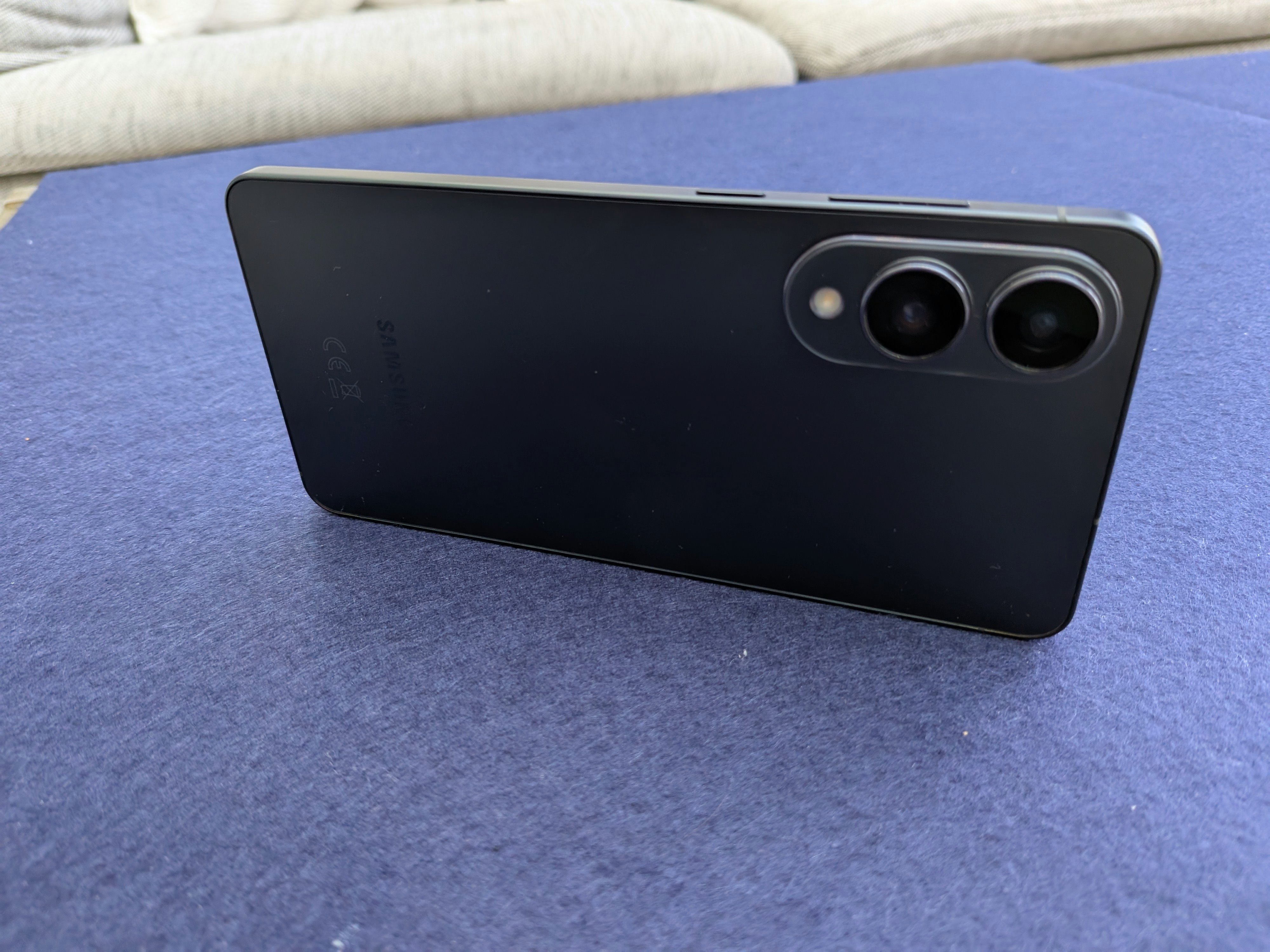 Le Samsung Galaxy S25 Edge hérite du capteur 200 Mpx du S25 Ultra. © Nicolas Guyot / Clubic