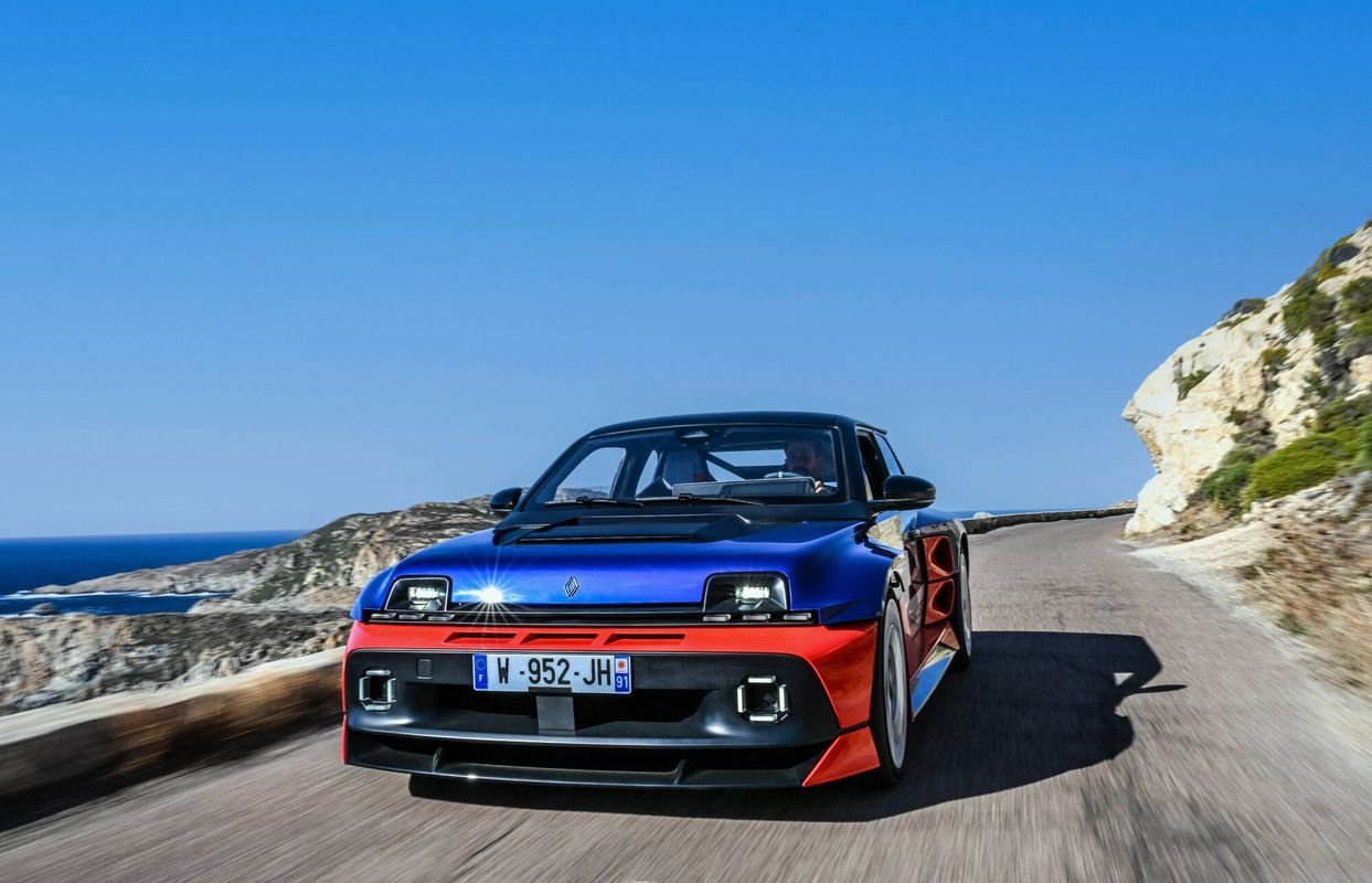 Dans la lignée des impressionnantes R5 Turbo et Turbo 2, voici la R5 Turbo 3E. ©Renault