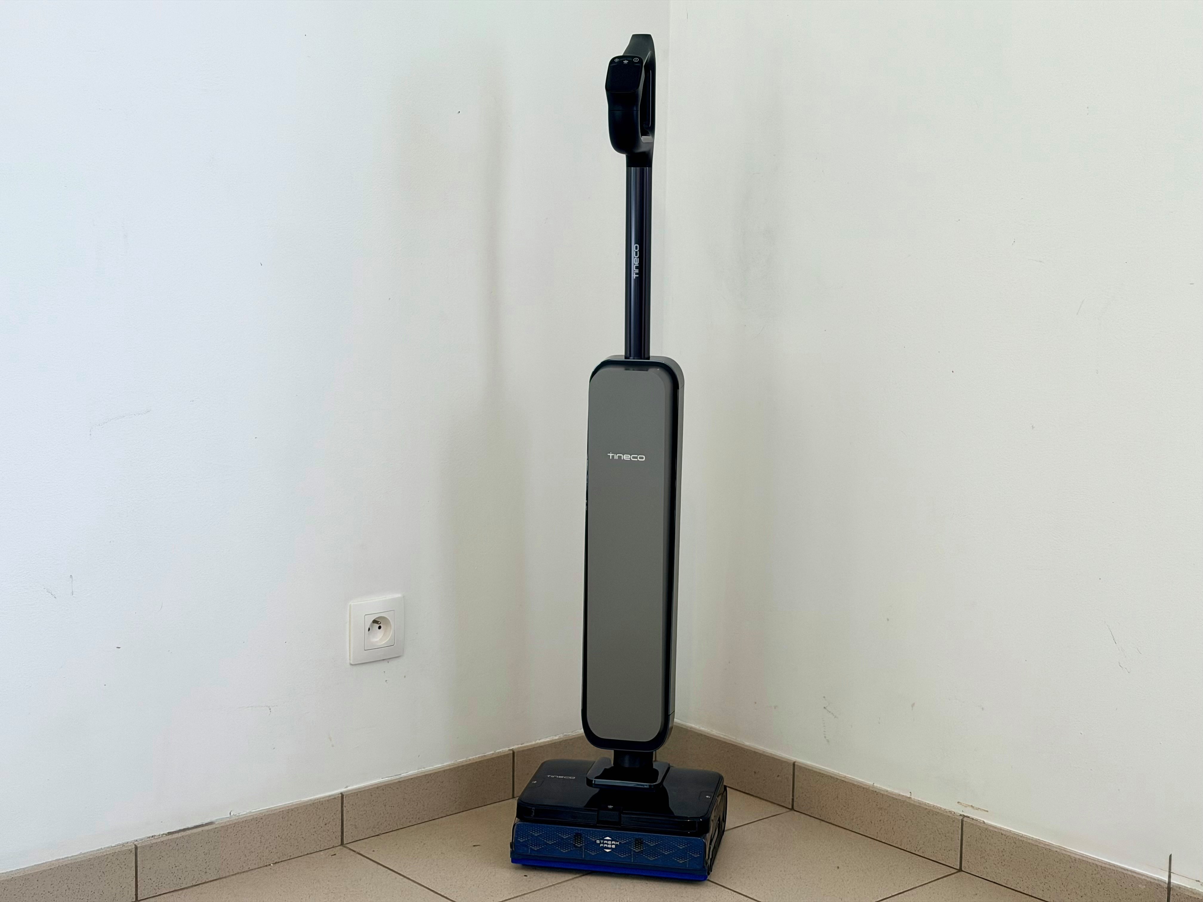 Un design industriel et affirmé qui a du cran ©Mathieu Grumiaux pour Clubic