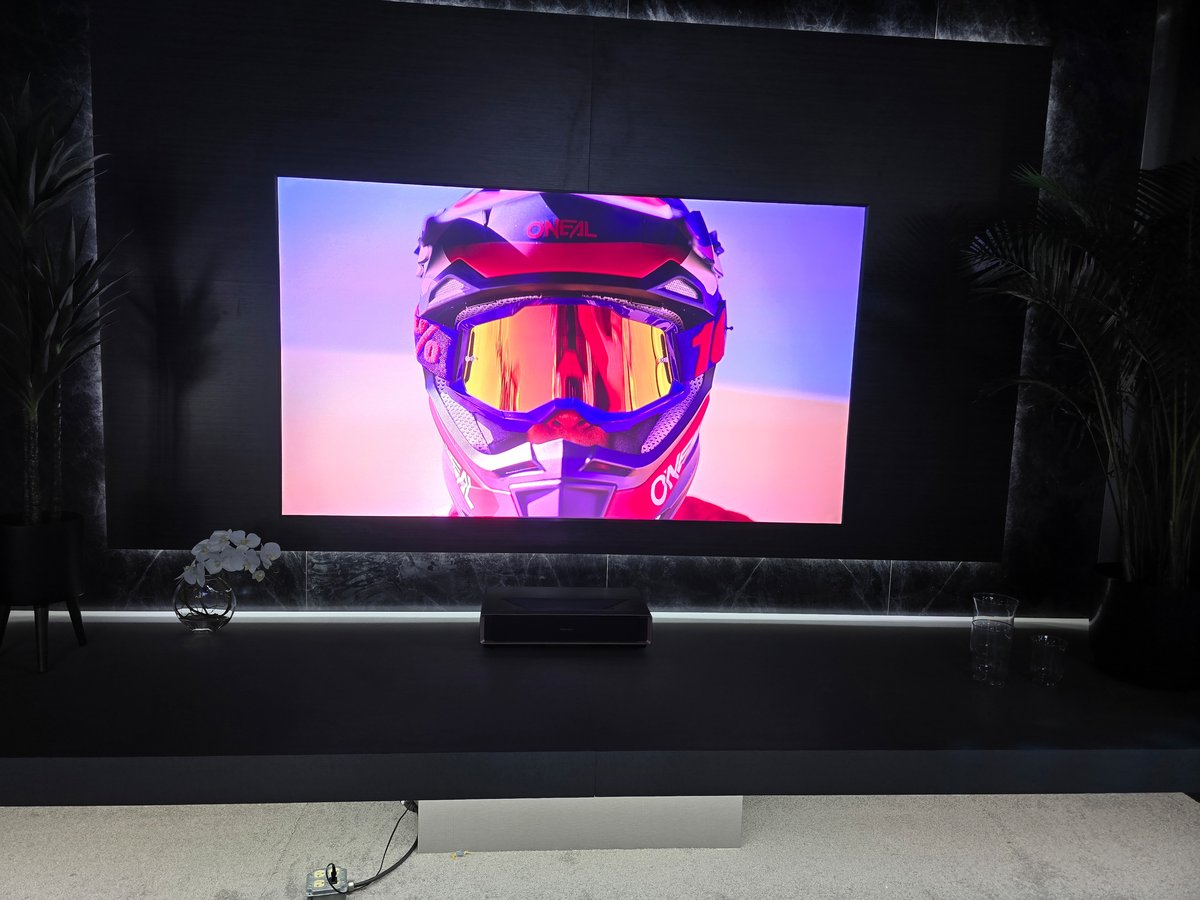 Le vidéoprojecteur UST Hisense L9Q lors du CES 2025 © Matthieu Legouge