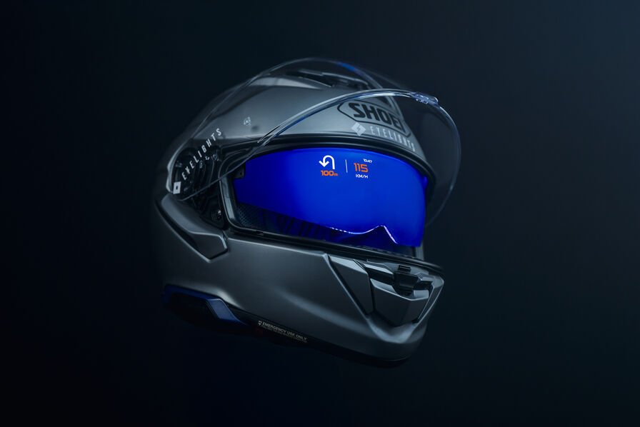 Ce nouveau casque va-t-il changer la conduite à jamais en moto ? © Eyelights