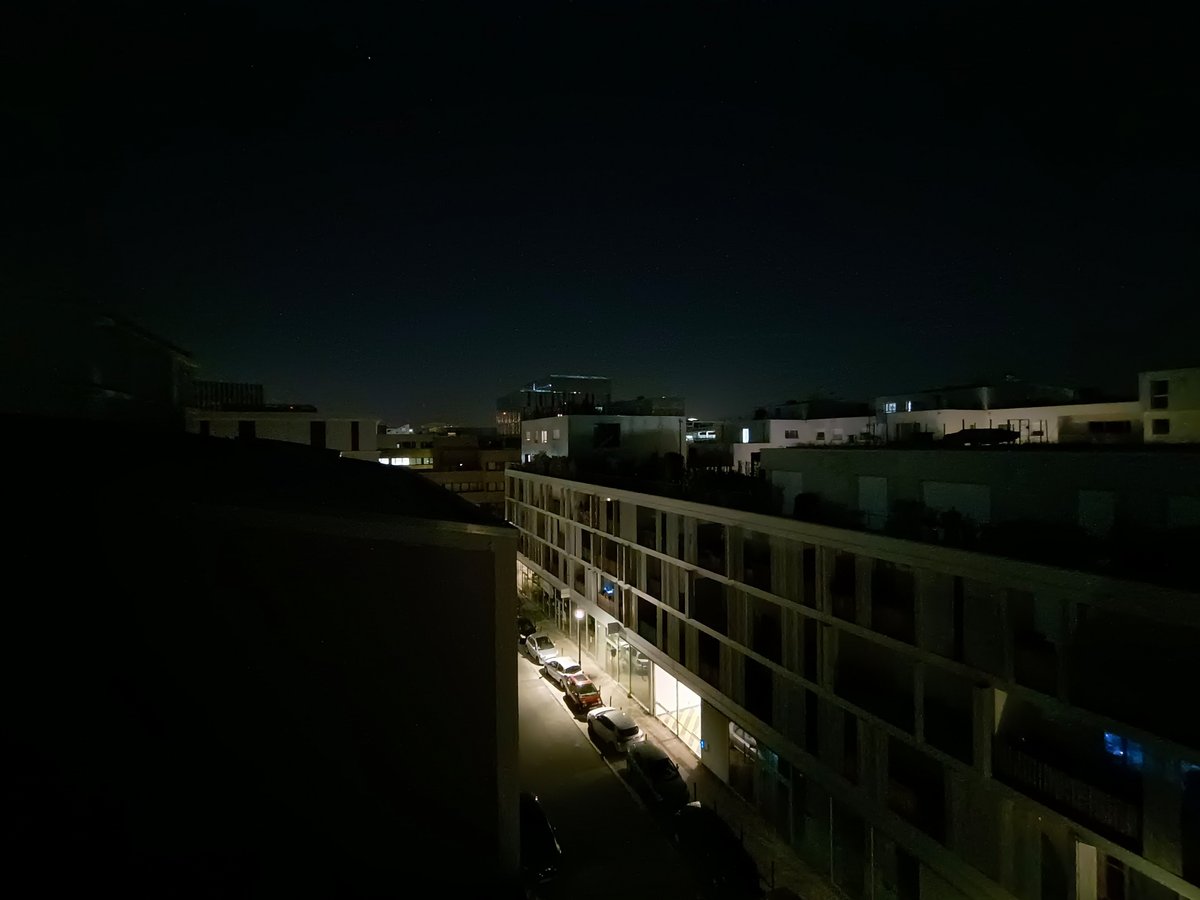 Ultra grand-angle : Auto / Nuit © Pierre Crochart pour Clubic