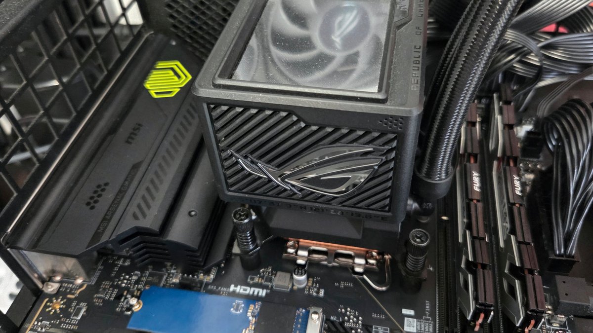 Intel Core Ultra 5 235 et 5 225F