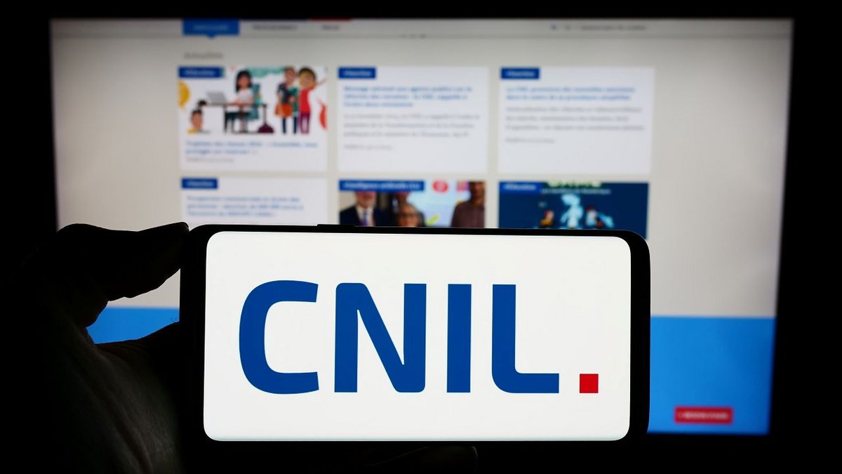 La CNIL informe les parents sur la protection des données personnelles de leurs enfants - ©T. Schneider / Shutterstock
