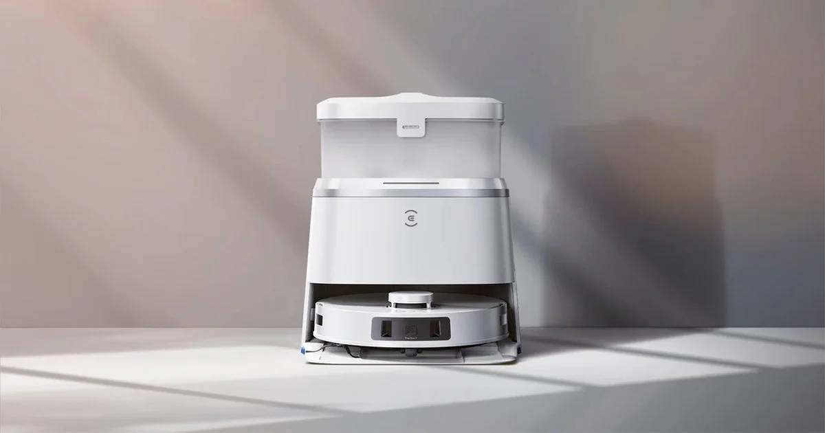 Le robot aspirateur Deebot T30 Pro OMNI s'affiche actuellement à 899€ grâce à une offre de lancement. © Ecovacs 