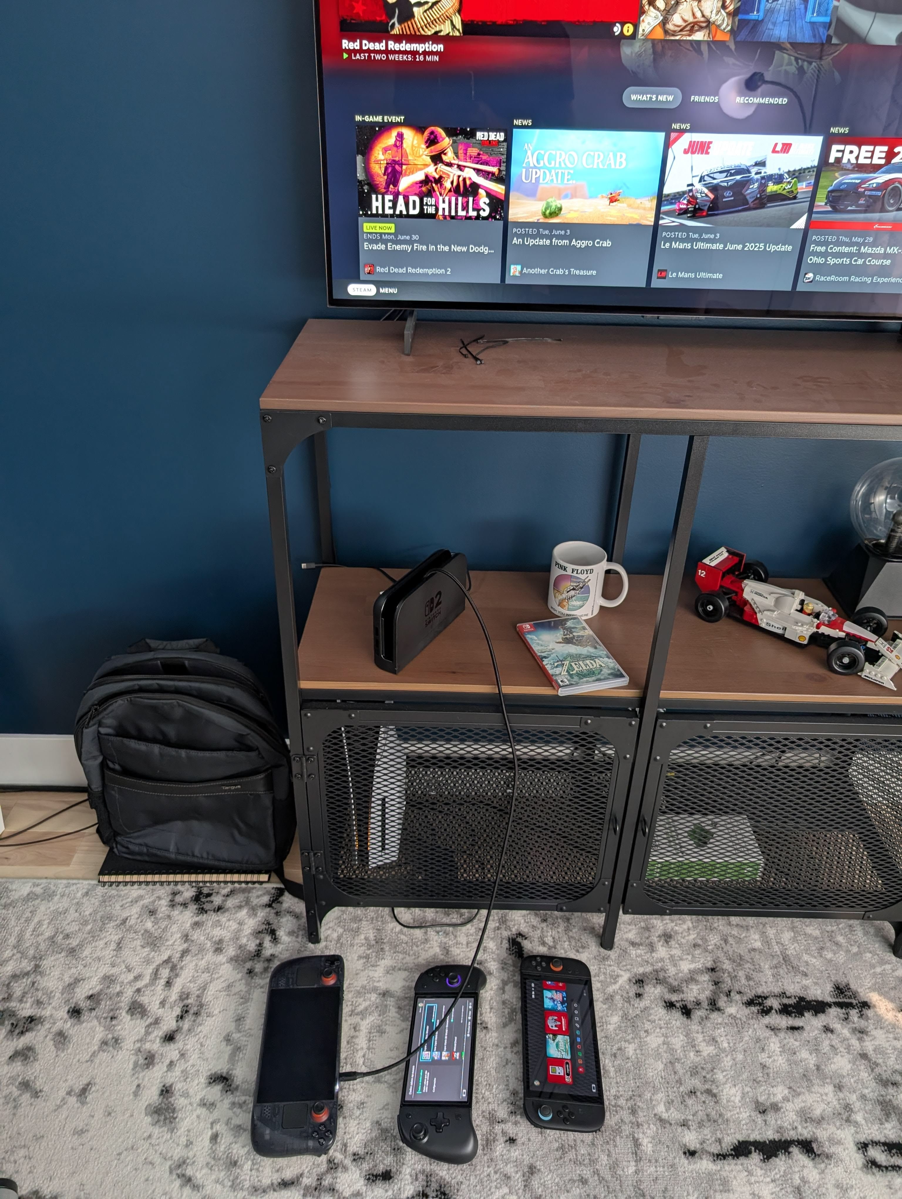 En connectant le Steam Deck au dock de la Switch 2, celui-ci charge et affiche le signal de la console de Valve.  © Reddit/brunomarquesbr